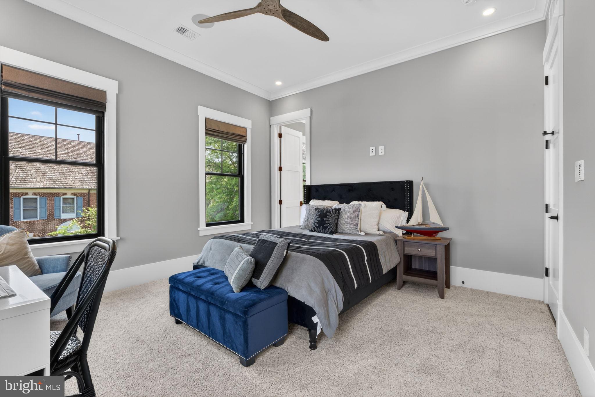 KENTLANDS - Residential