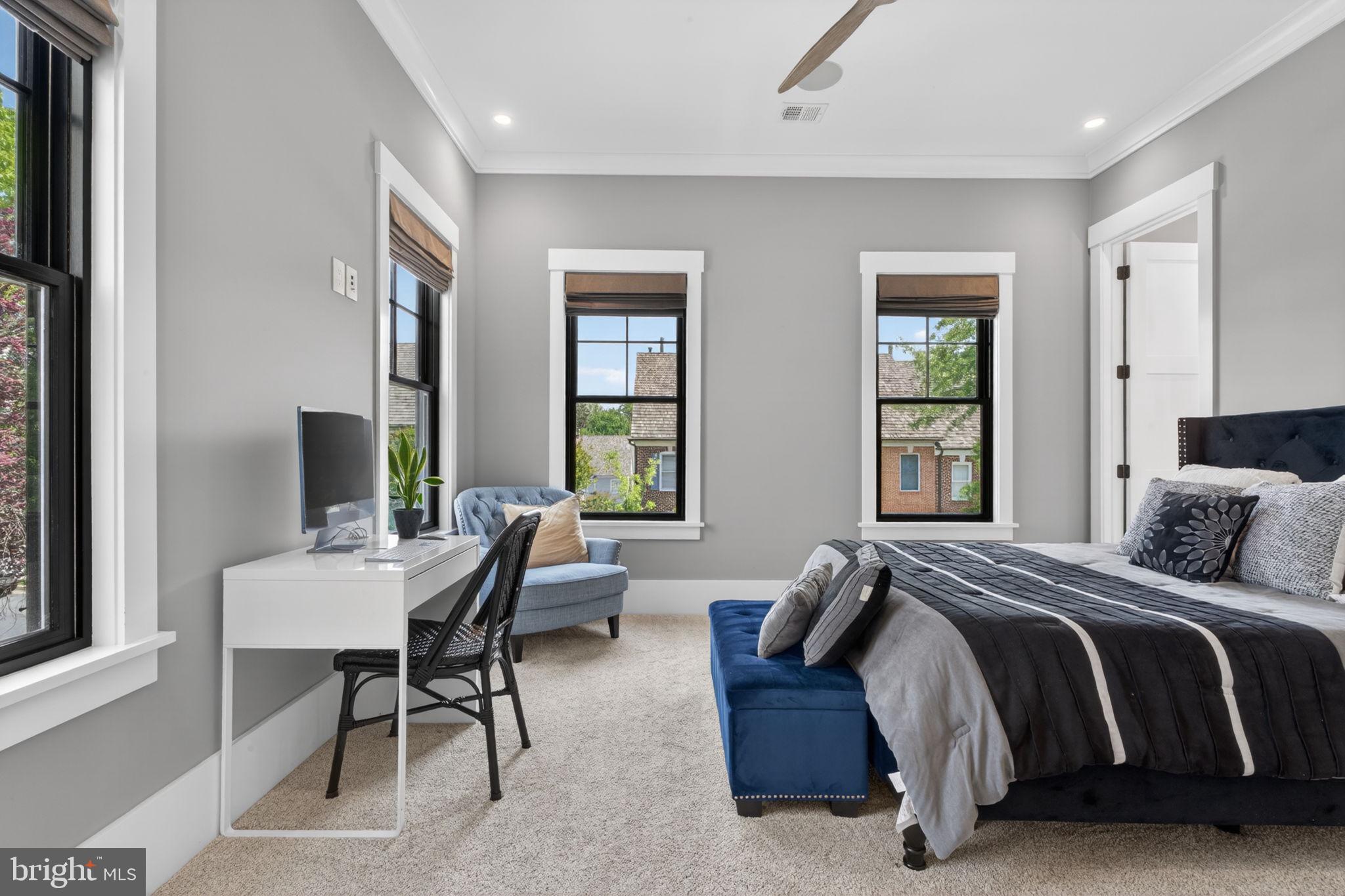 KENTLANDS - Residential