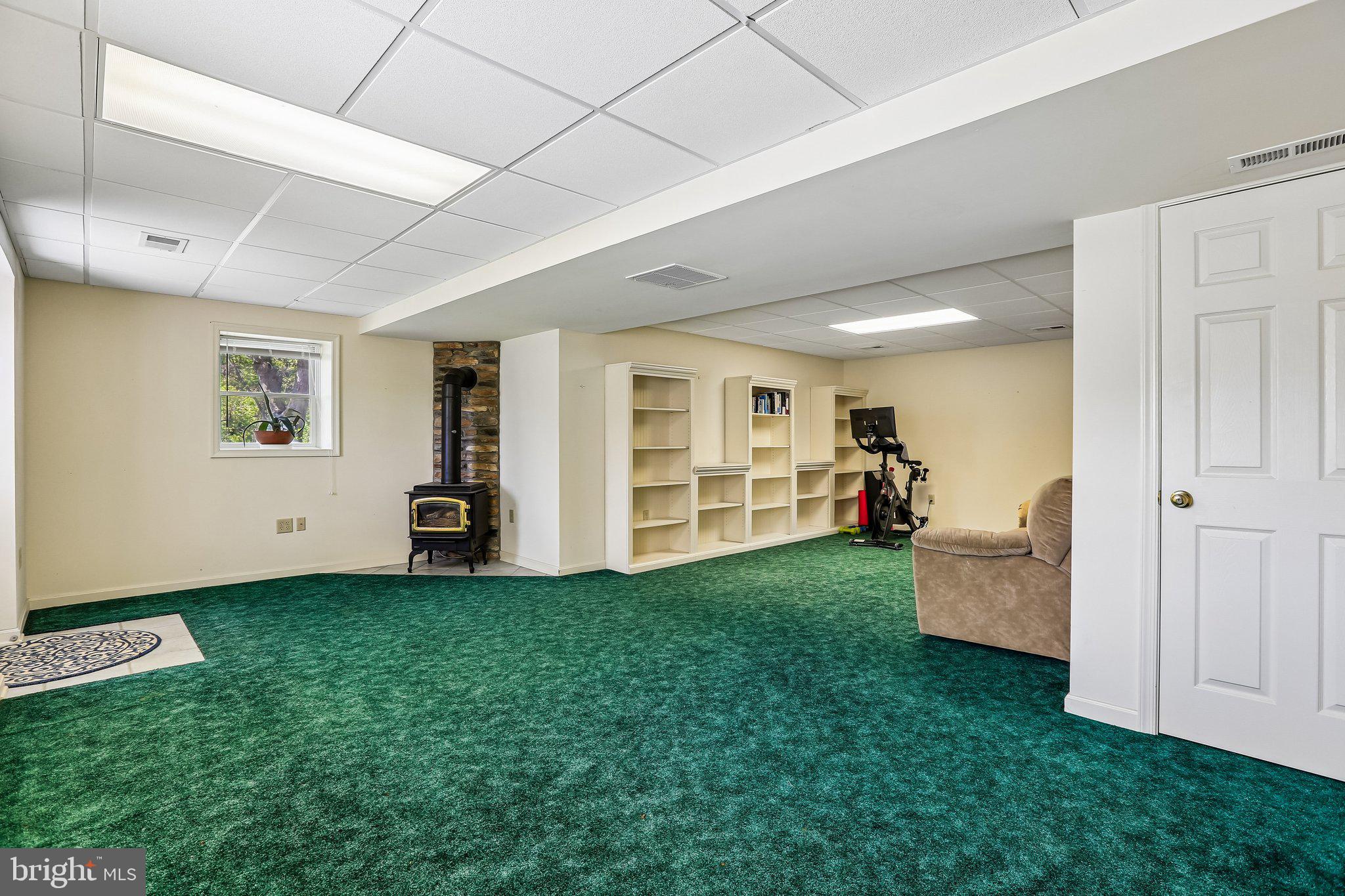 WHITE OAKS - Residential
