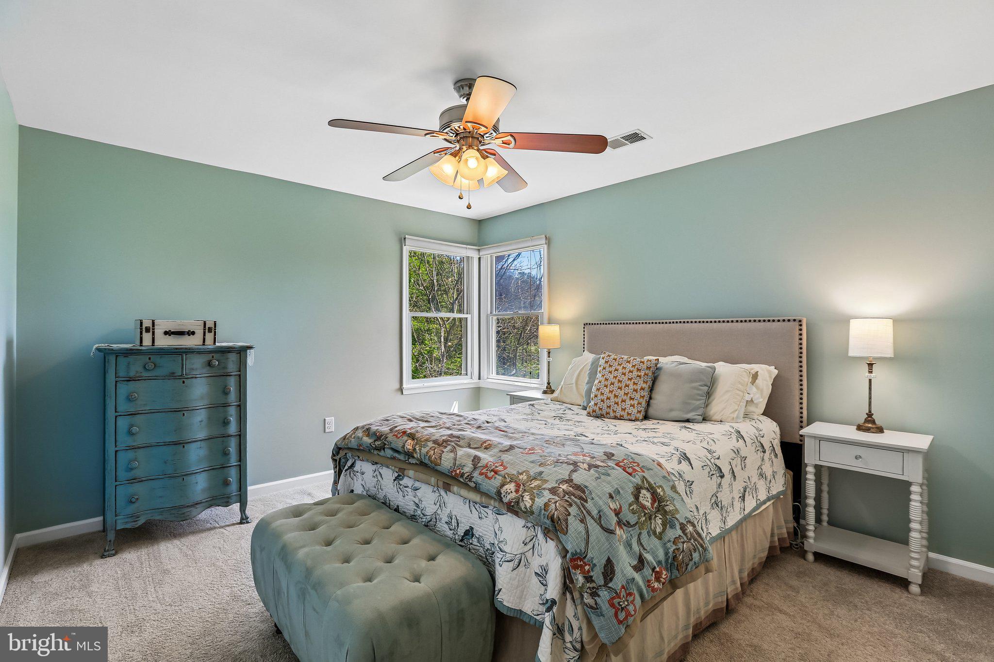 WHITE OAKS - Residential