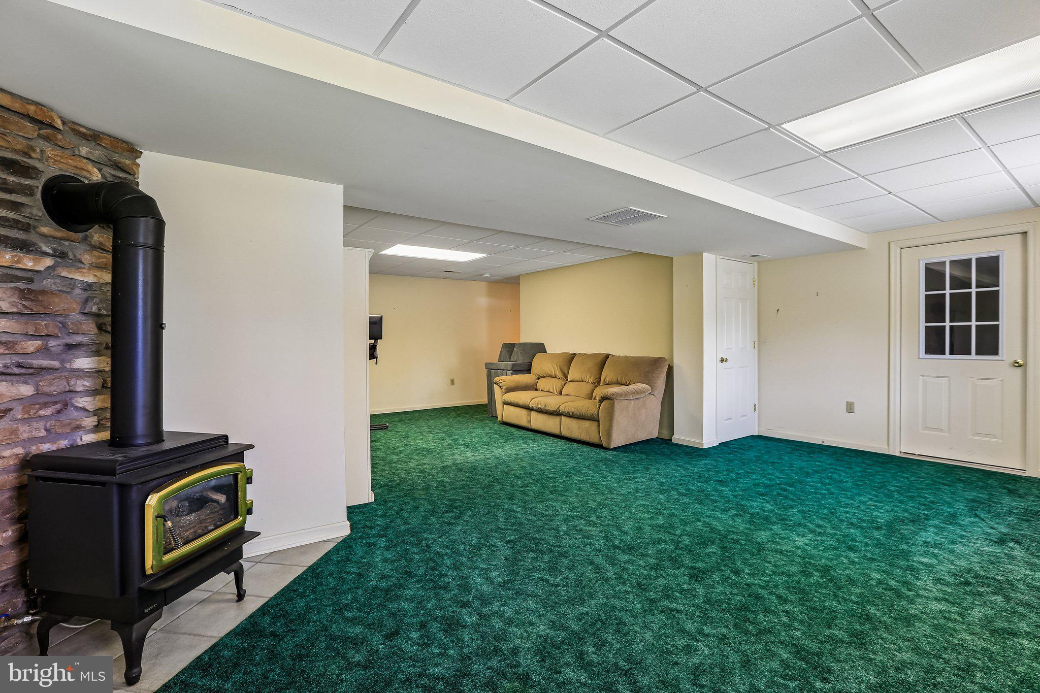 WHITE OAKS - Residential