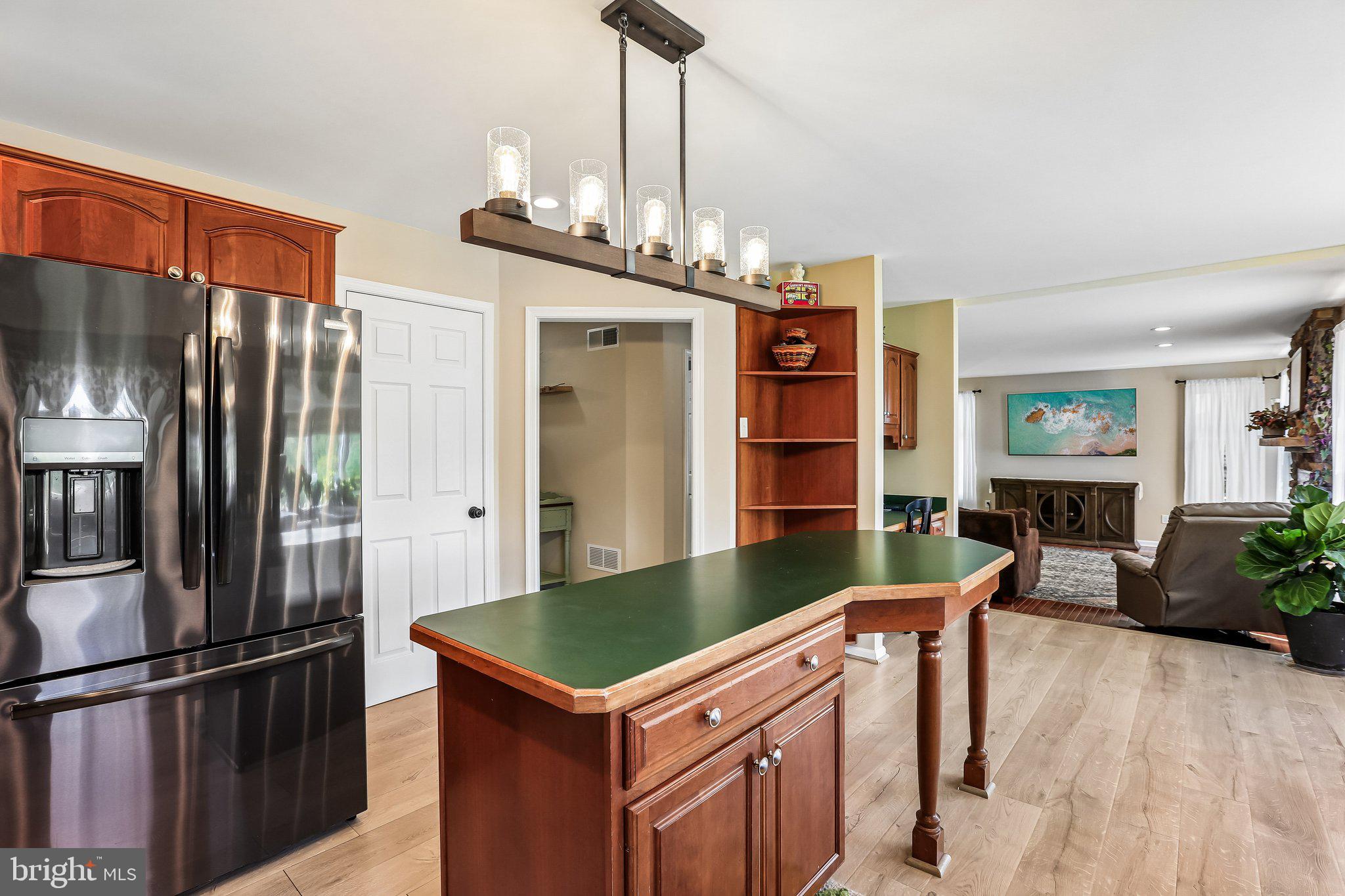 WHITE OAKS - Residential