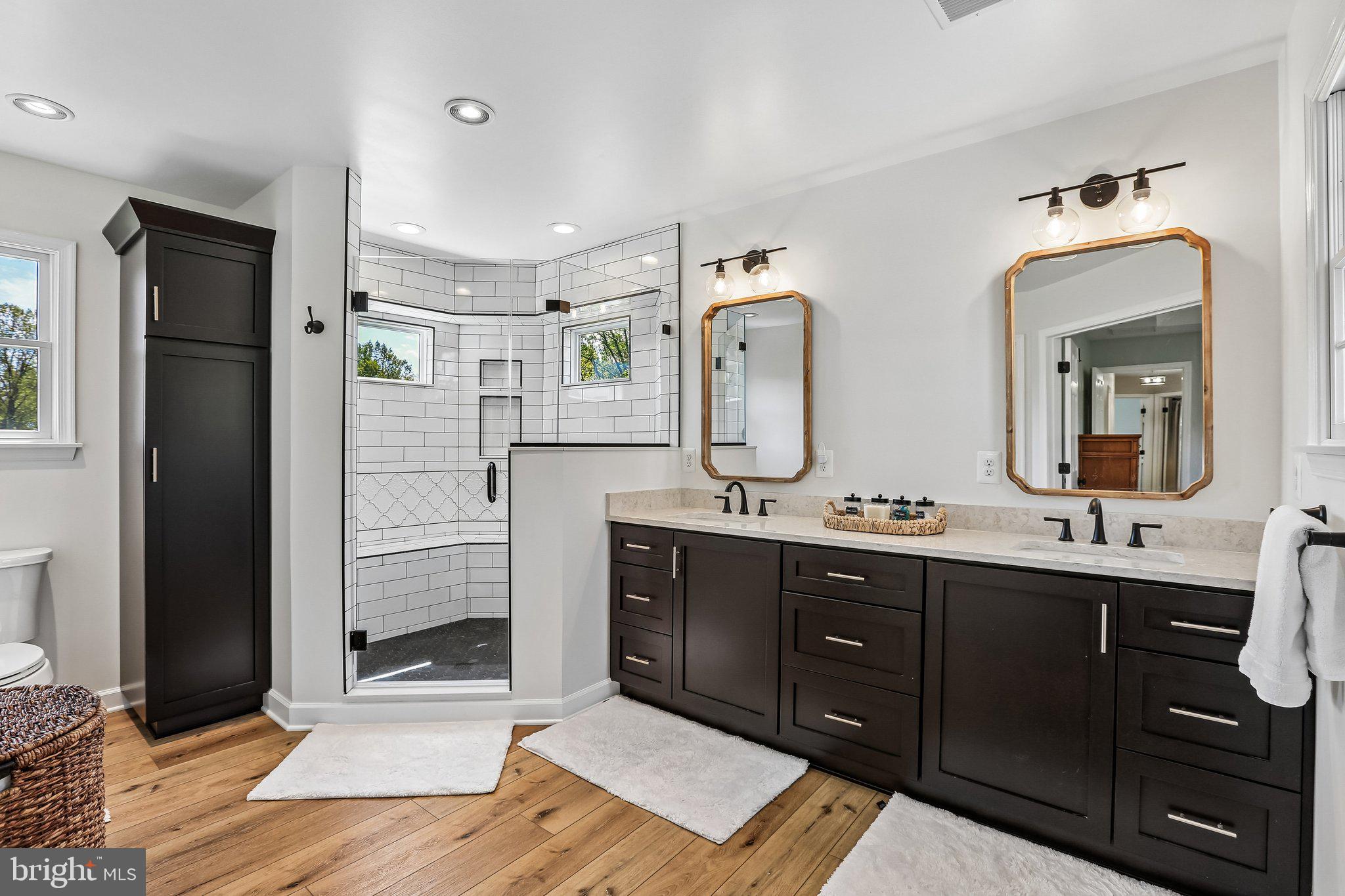 WHITE OAKS - Residential