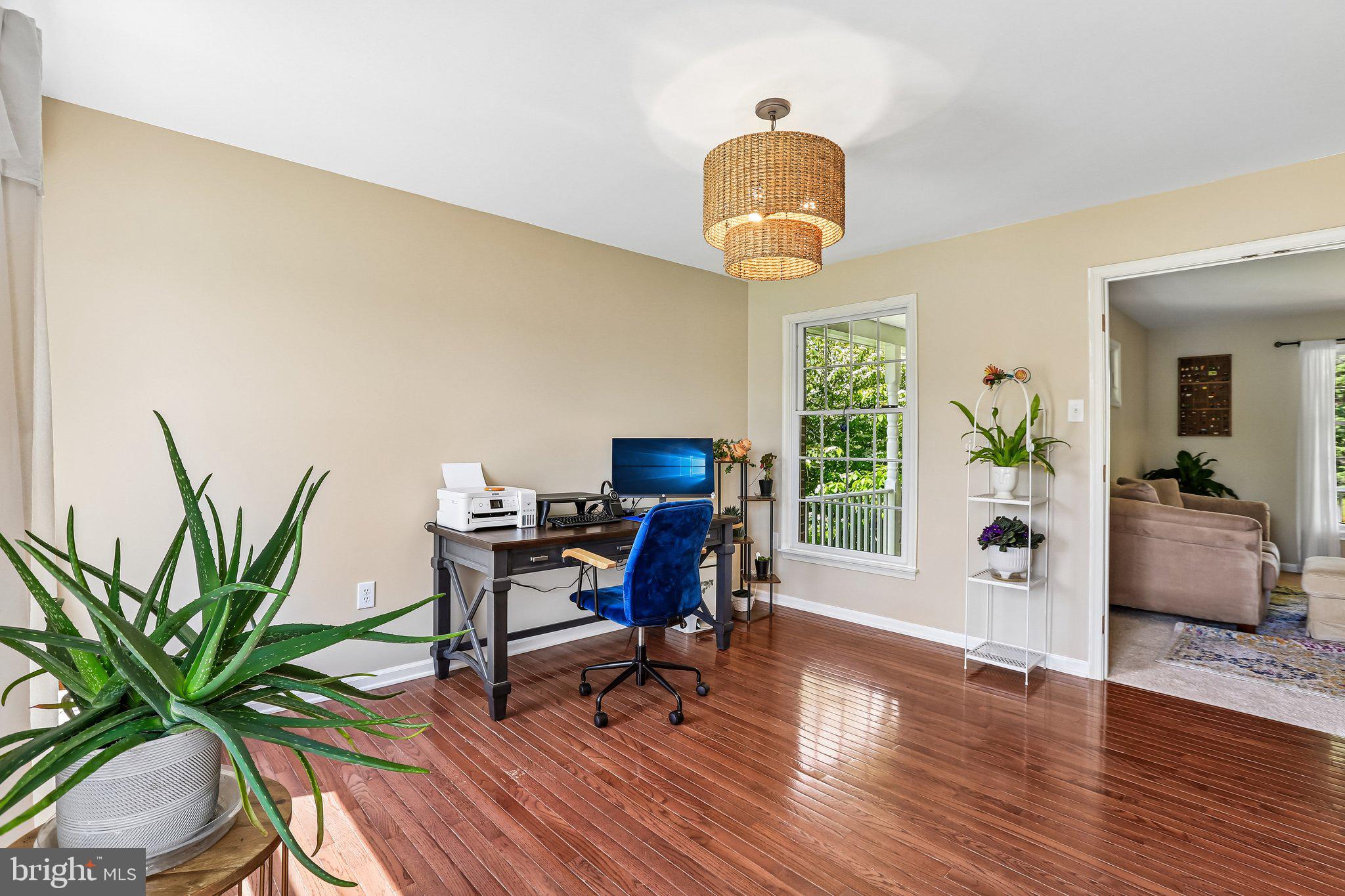 WHITE OAKS - Residential