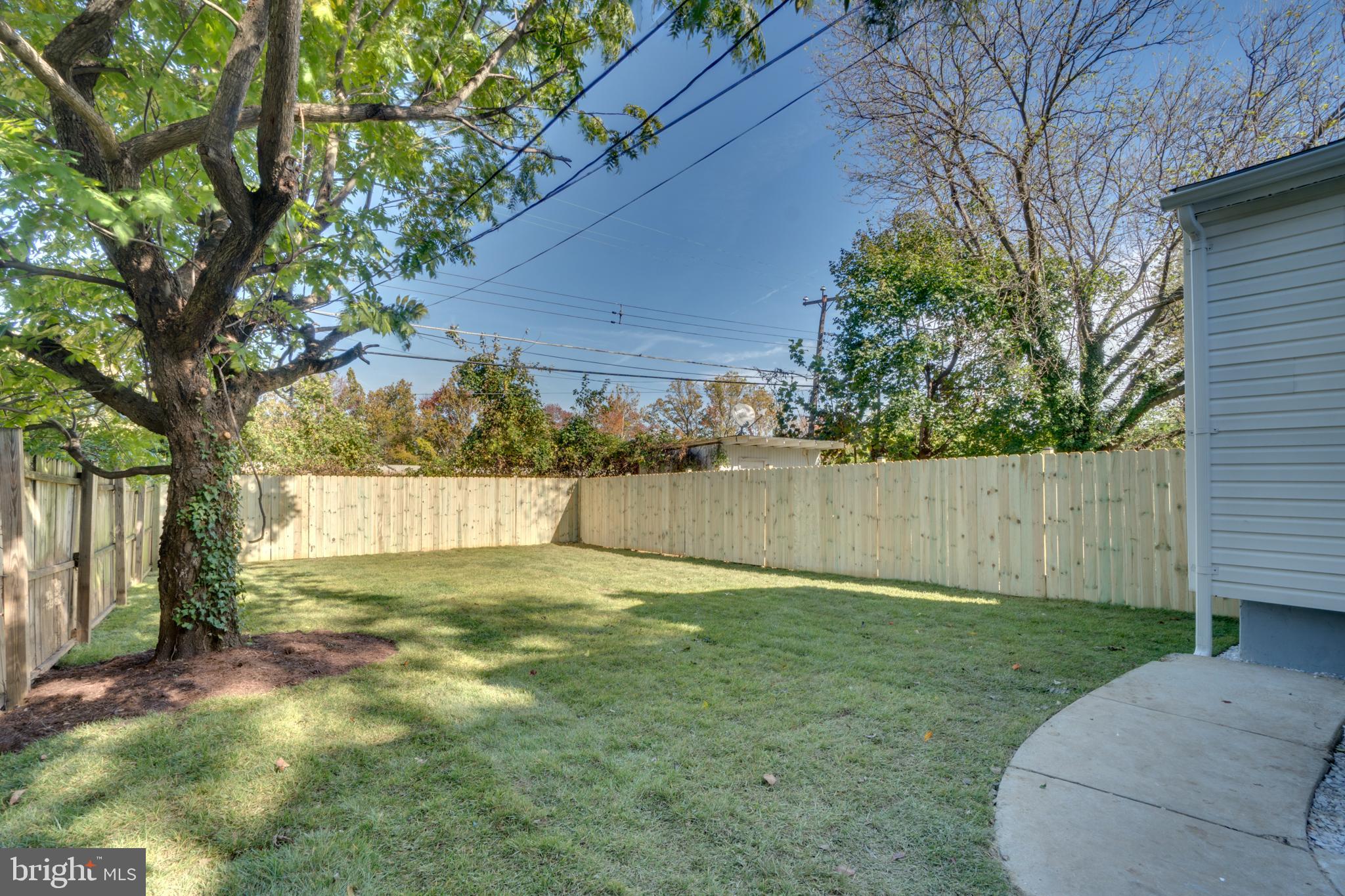 HUNTINGTON - Residential Lease