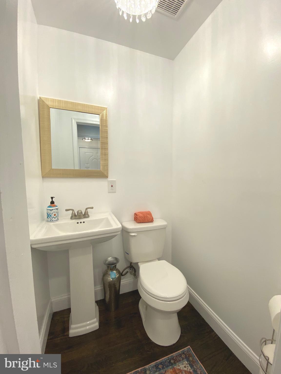 PERRING LOCH - Residential