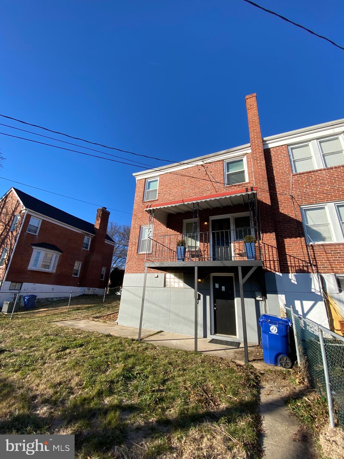 PERRING LOCH - Residential