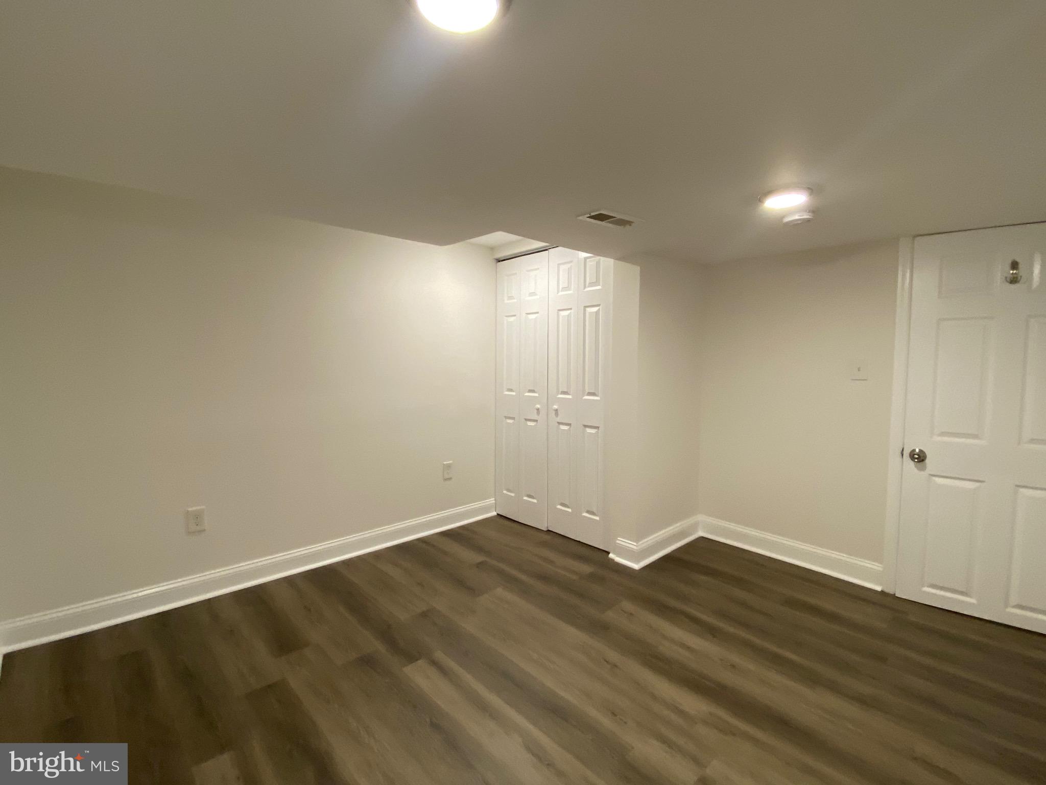 PERRING LOCH - Residential