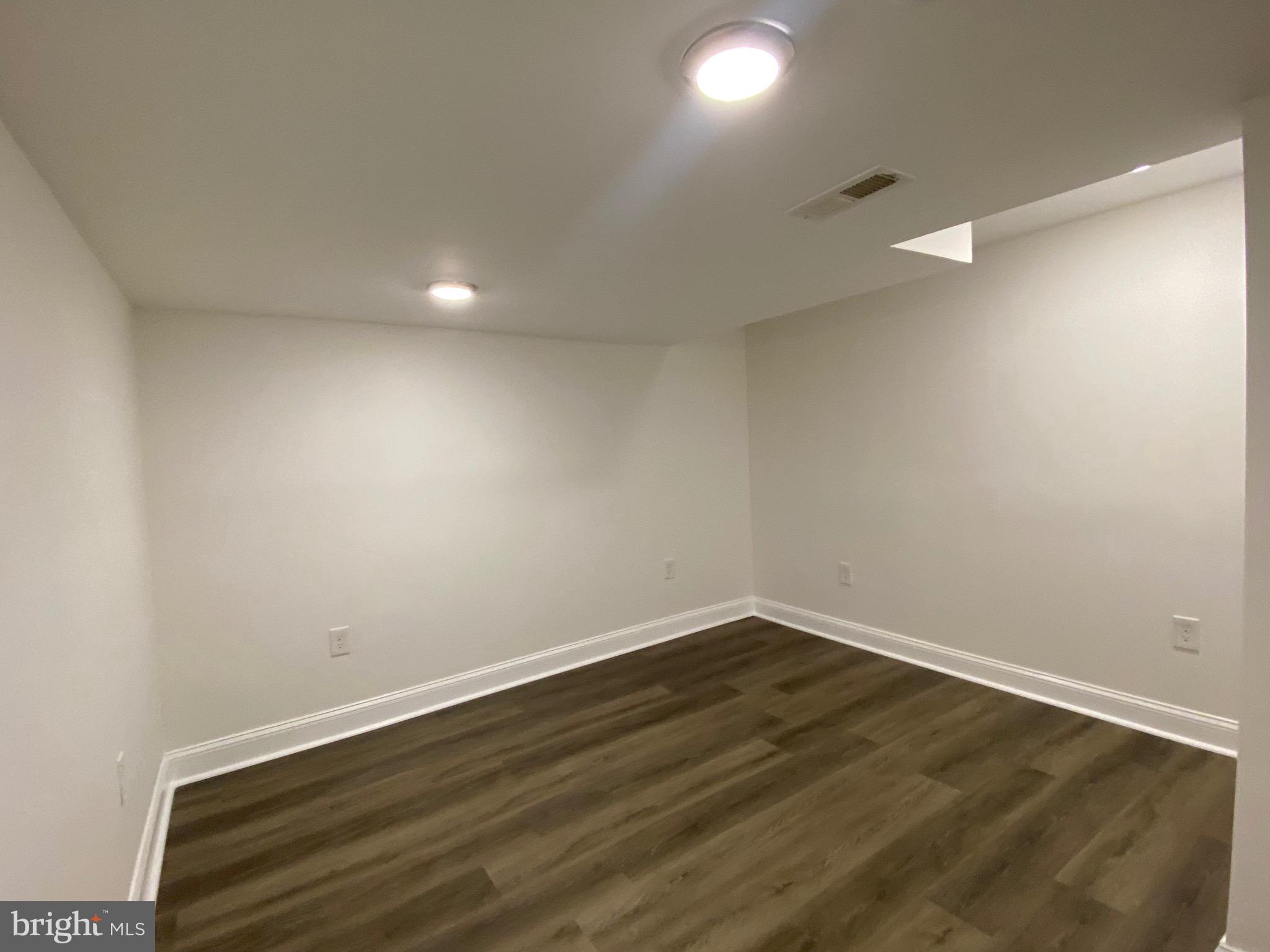 PERRING LOCH - Residential