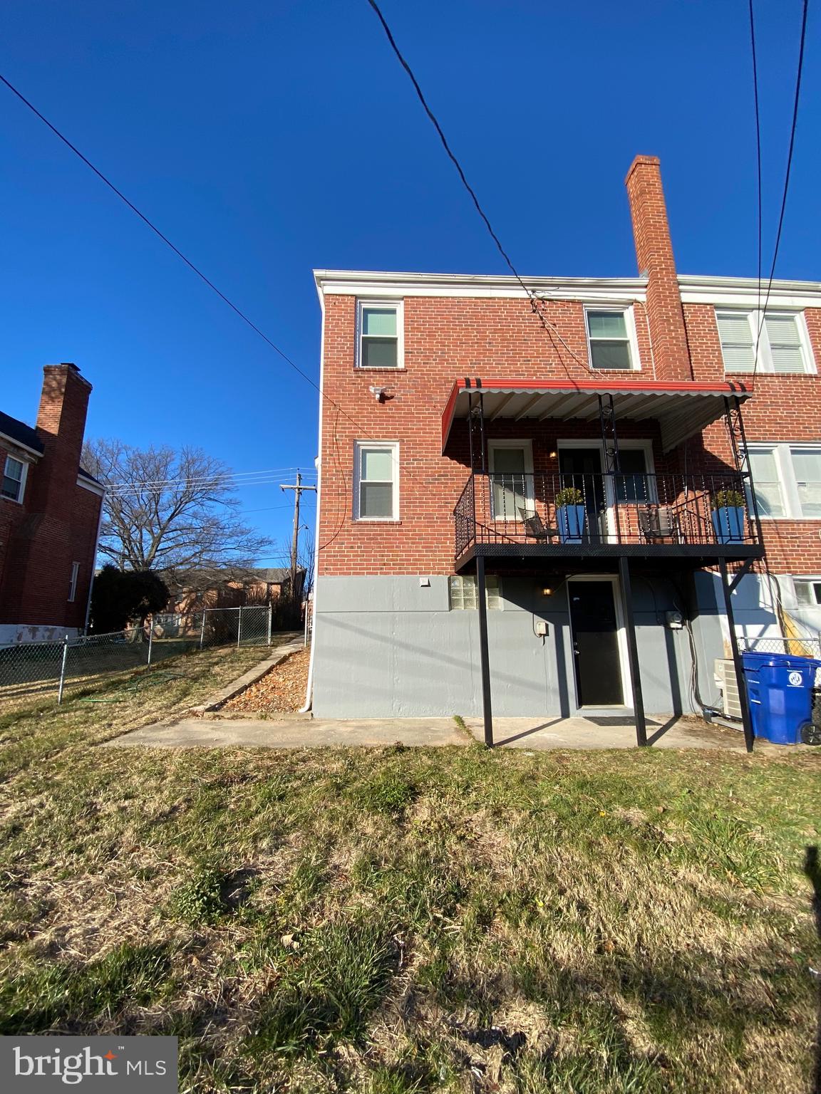 PERRING LOCH - Residential