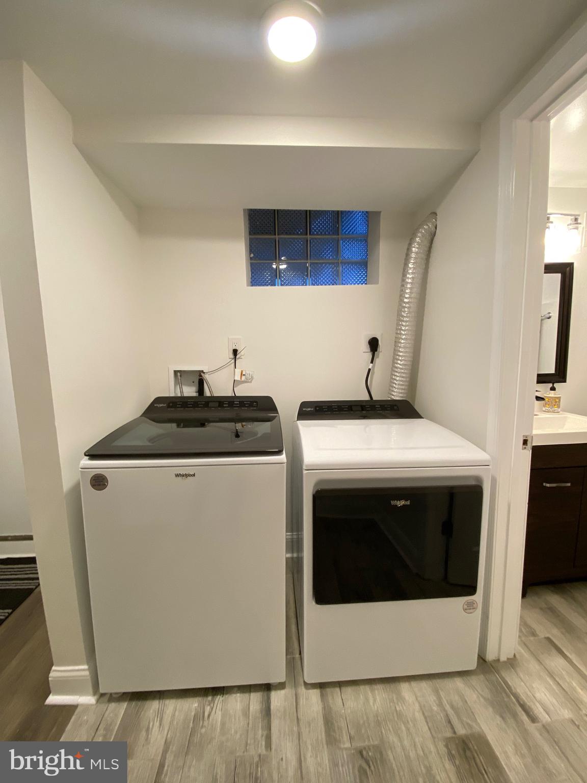 PERRING LOCH - Residential