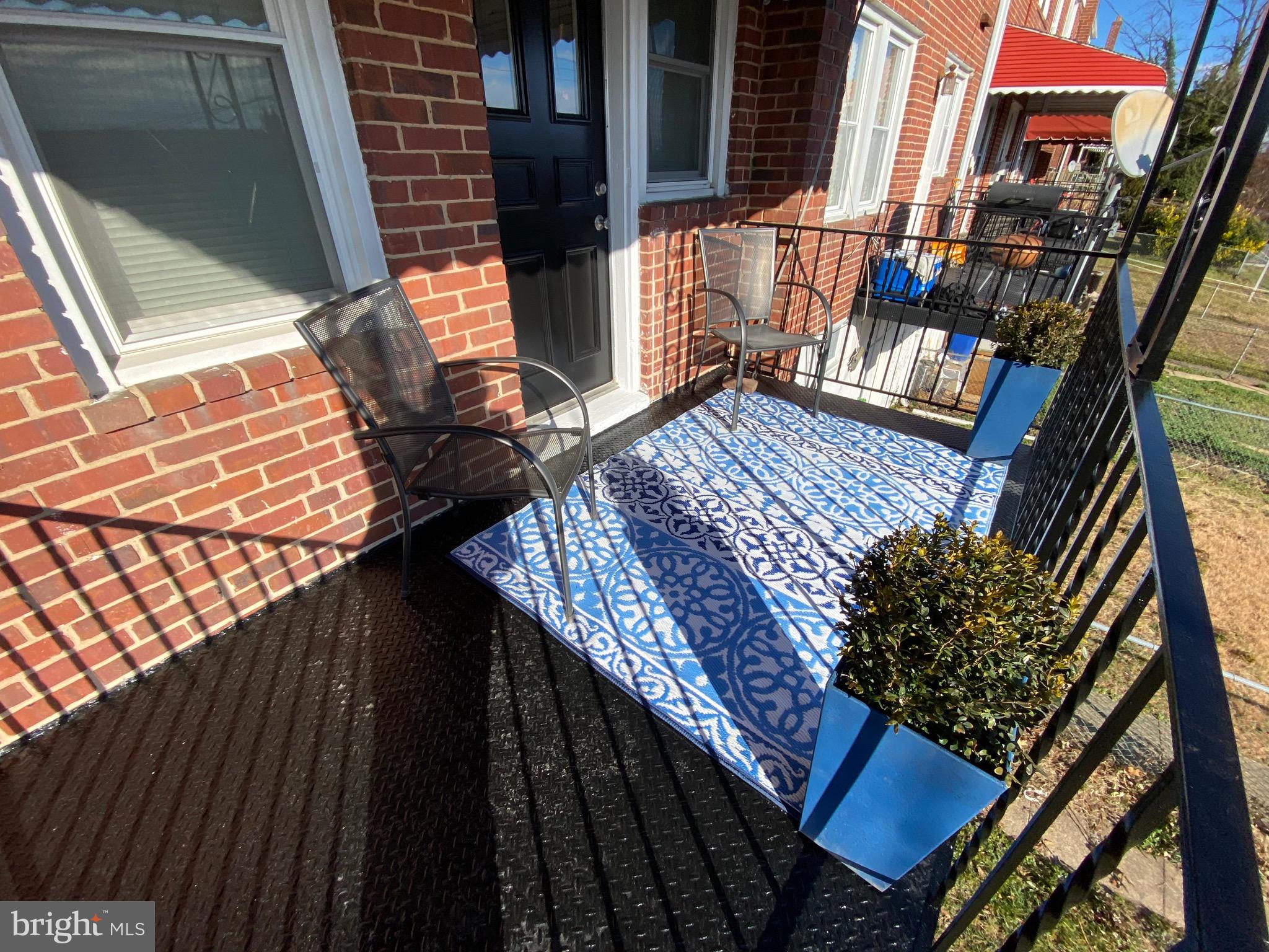 PERRING LOCH - Residential