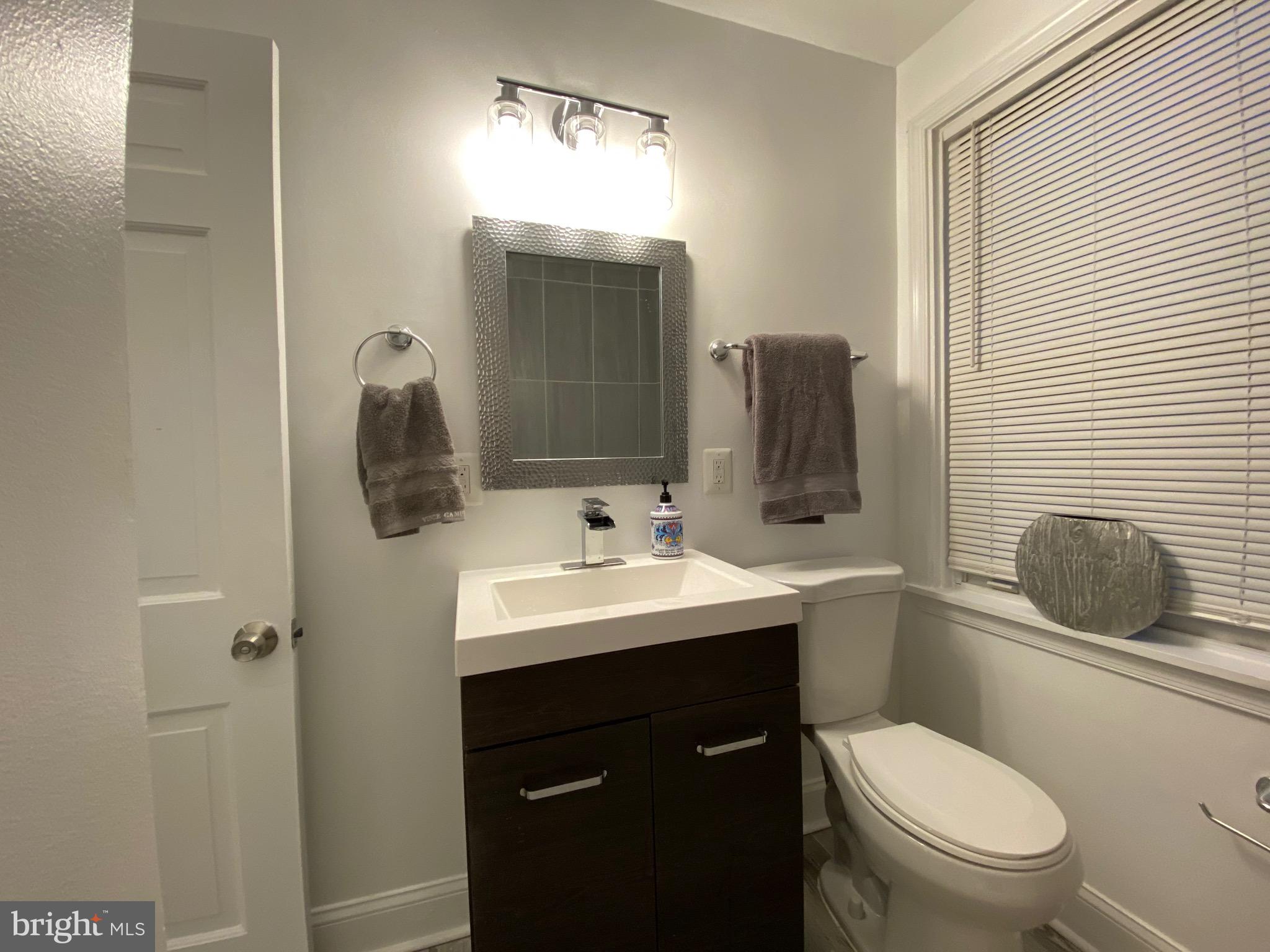 PERRING LOCH - Residential