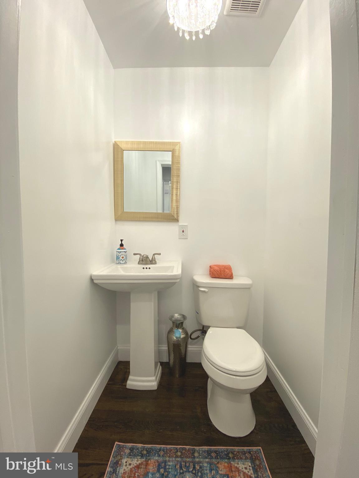 PERRING LOCH - Residential