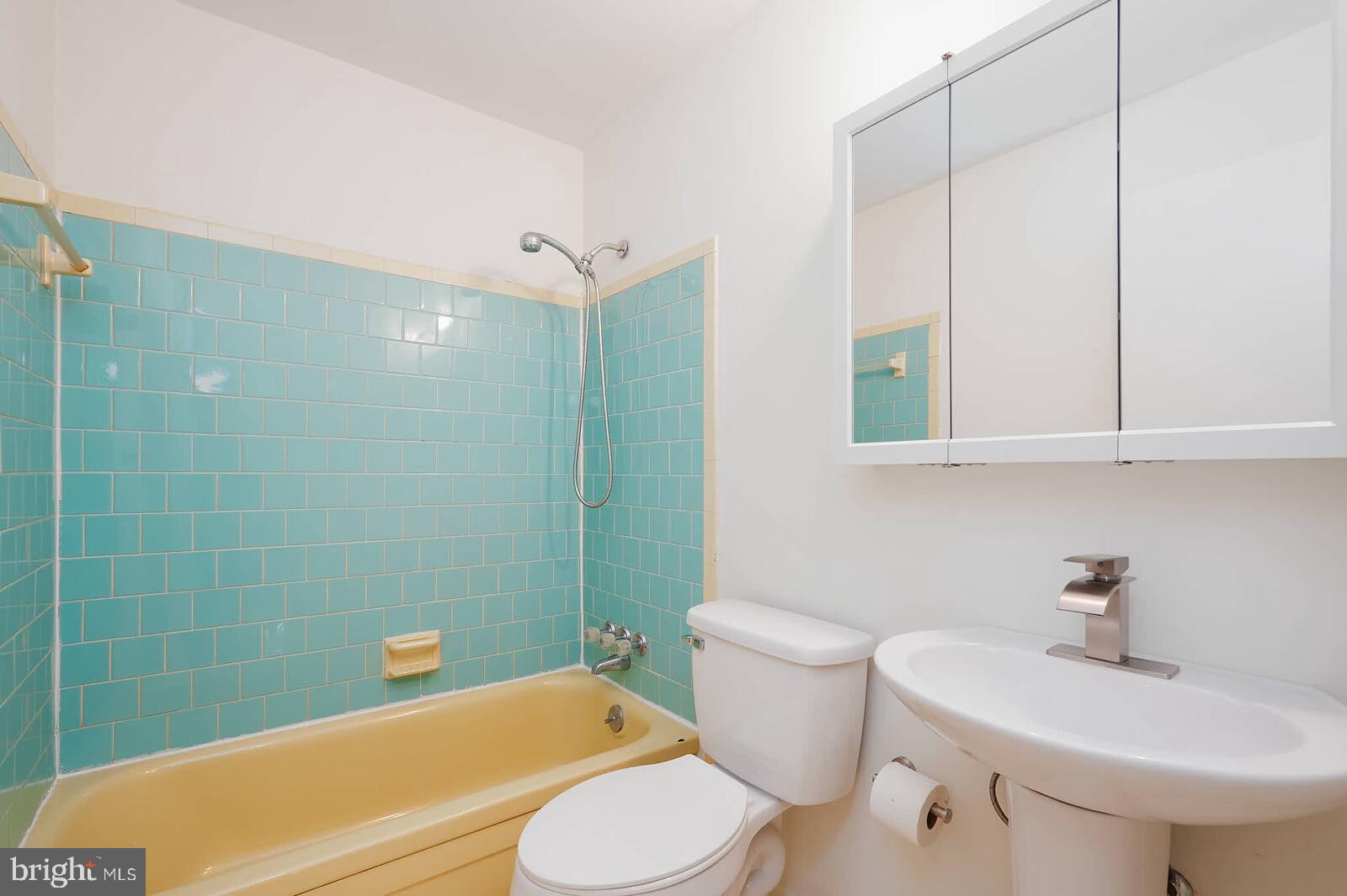 PARKSIDE - Residential