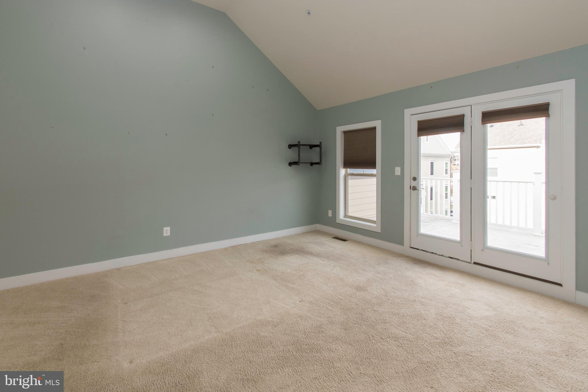 CROWN FARM - Residential Lease