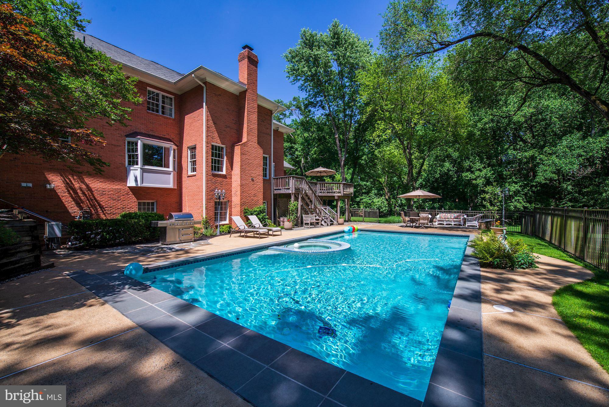 BEAU RIDGE - Residential