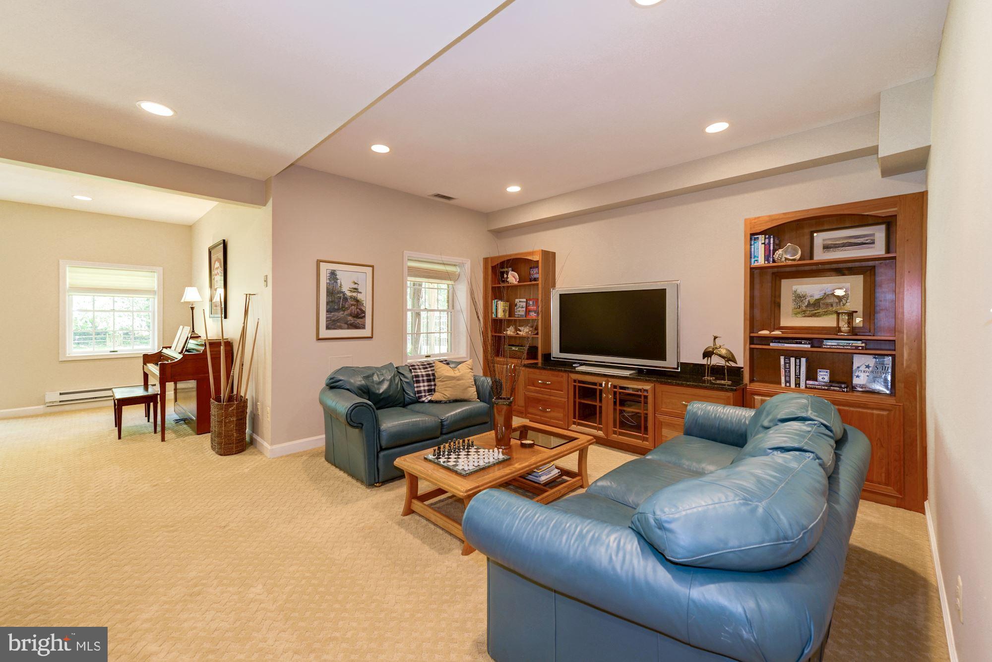 BEAU RIDGE - Residential