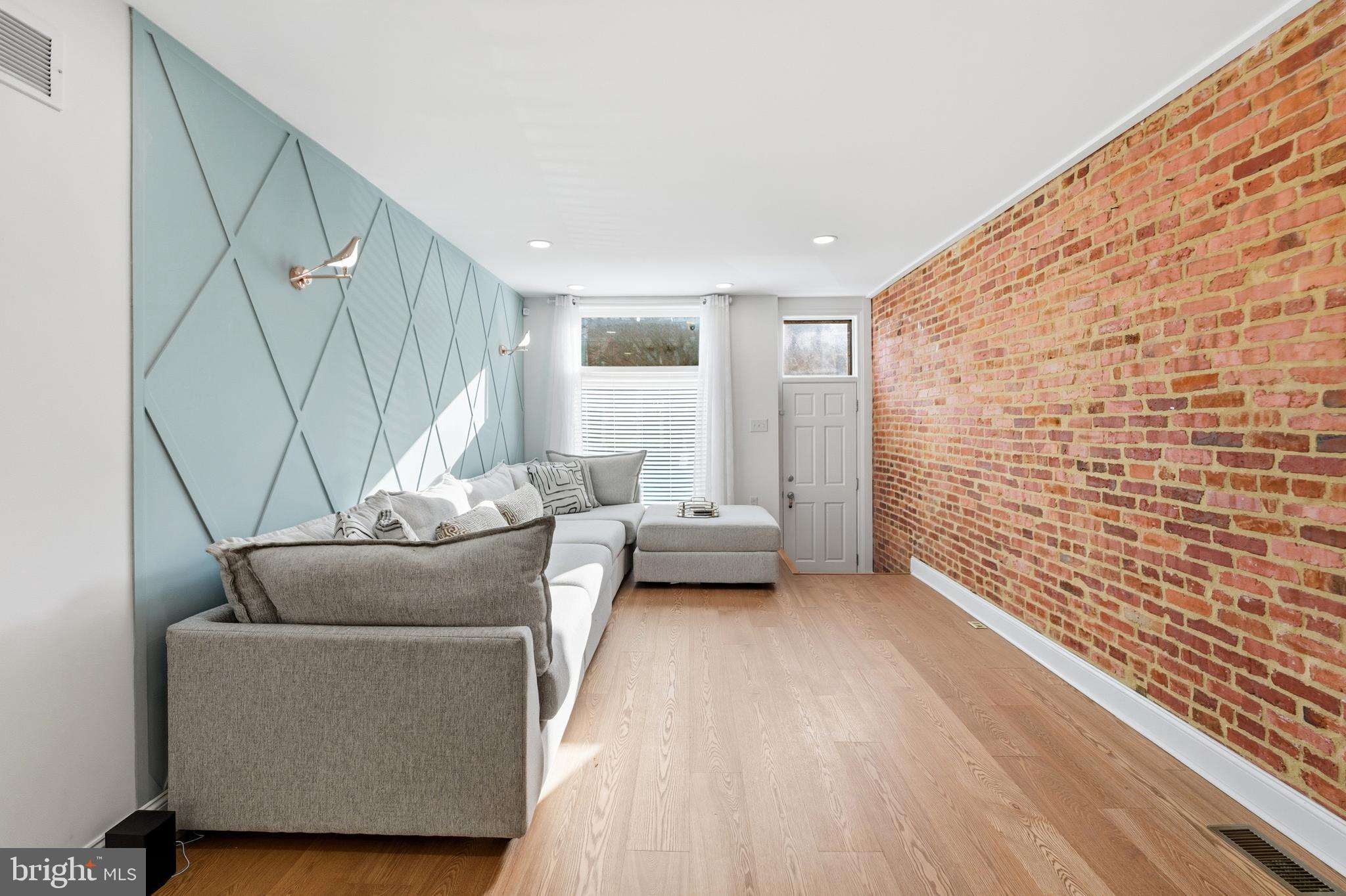 HIGHLANDTOWN - Residential