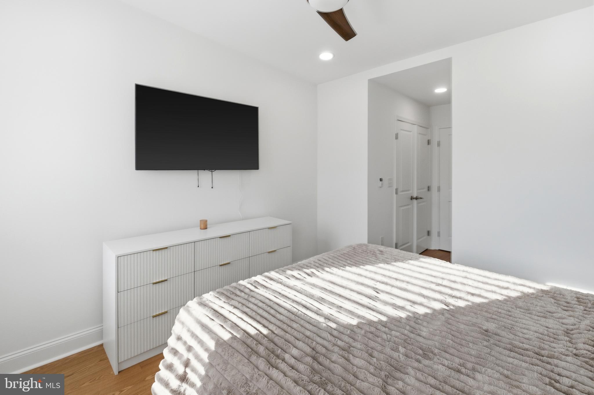 HIGHLANDTOWN - Residential