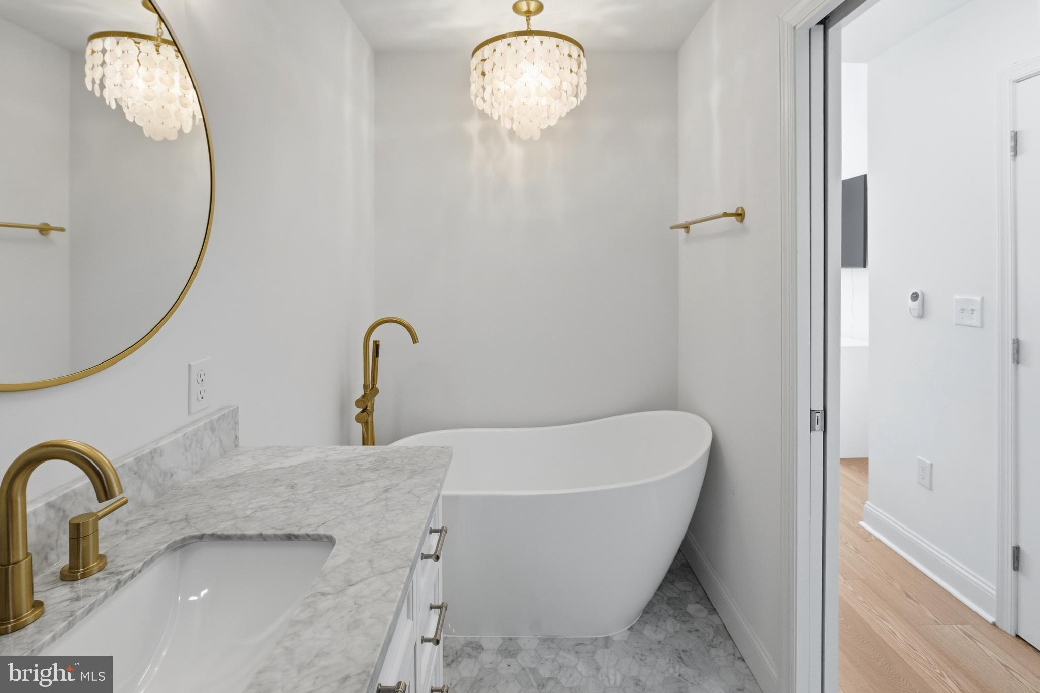 HIGHLANDTOWN - Residential