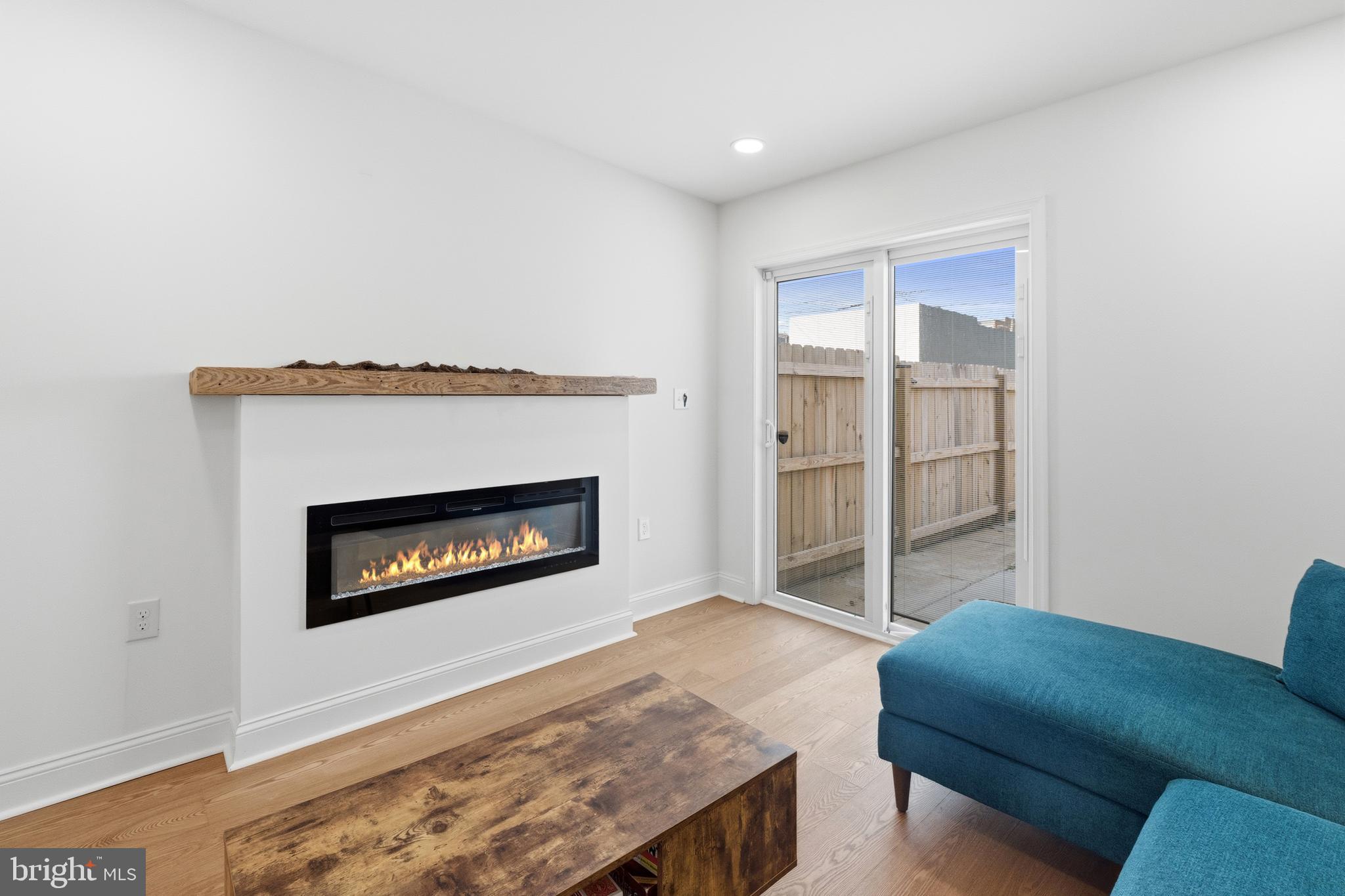 HIGHLANDTOWN - Residential