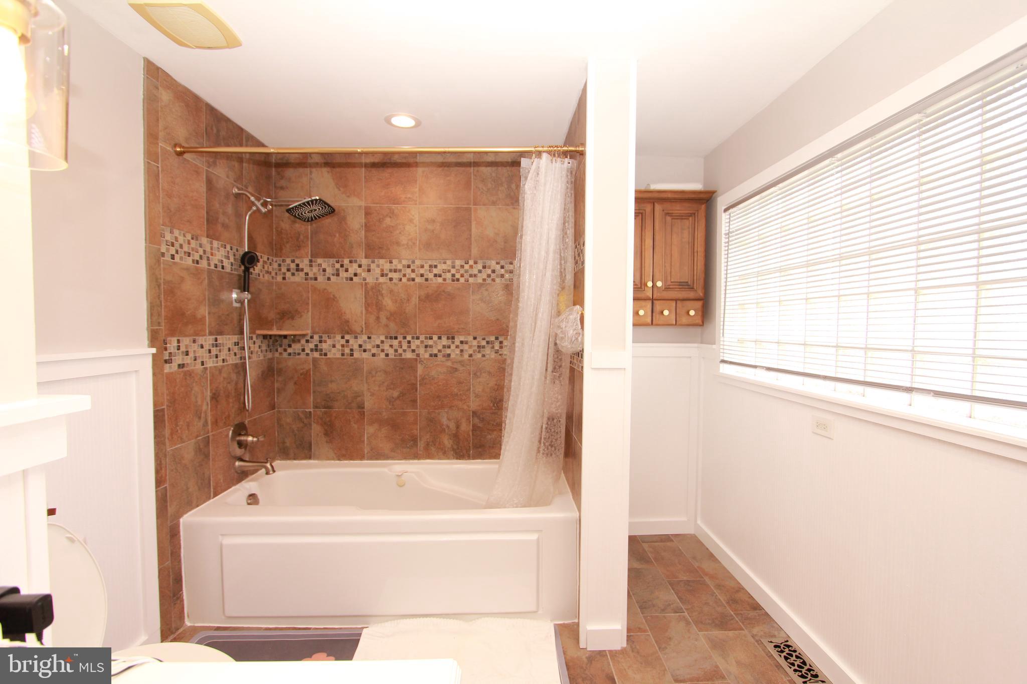 HOLME CIRCLE - Residential