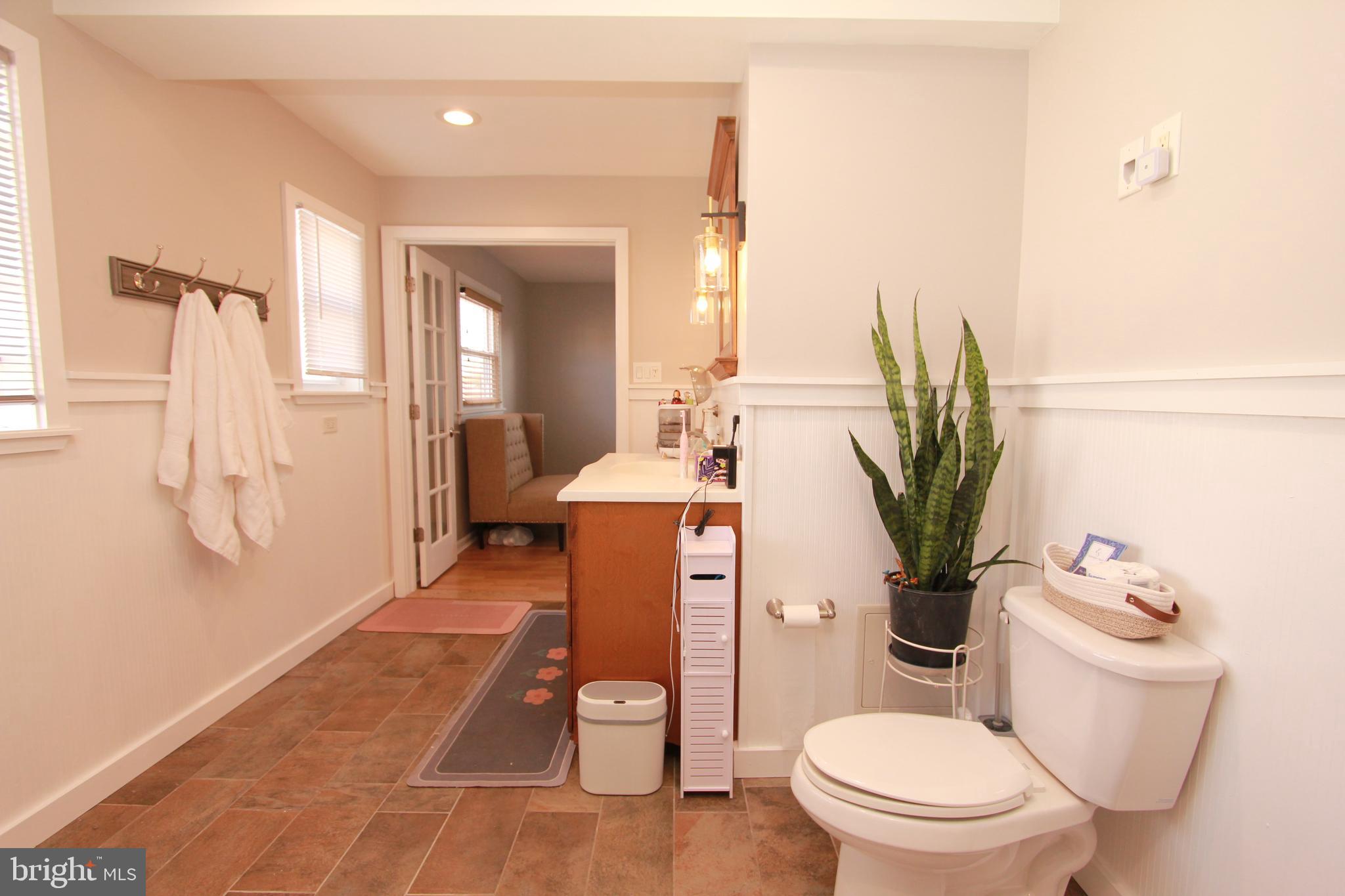 HOLME CIRCLE - Residential