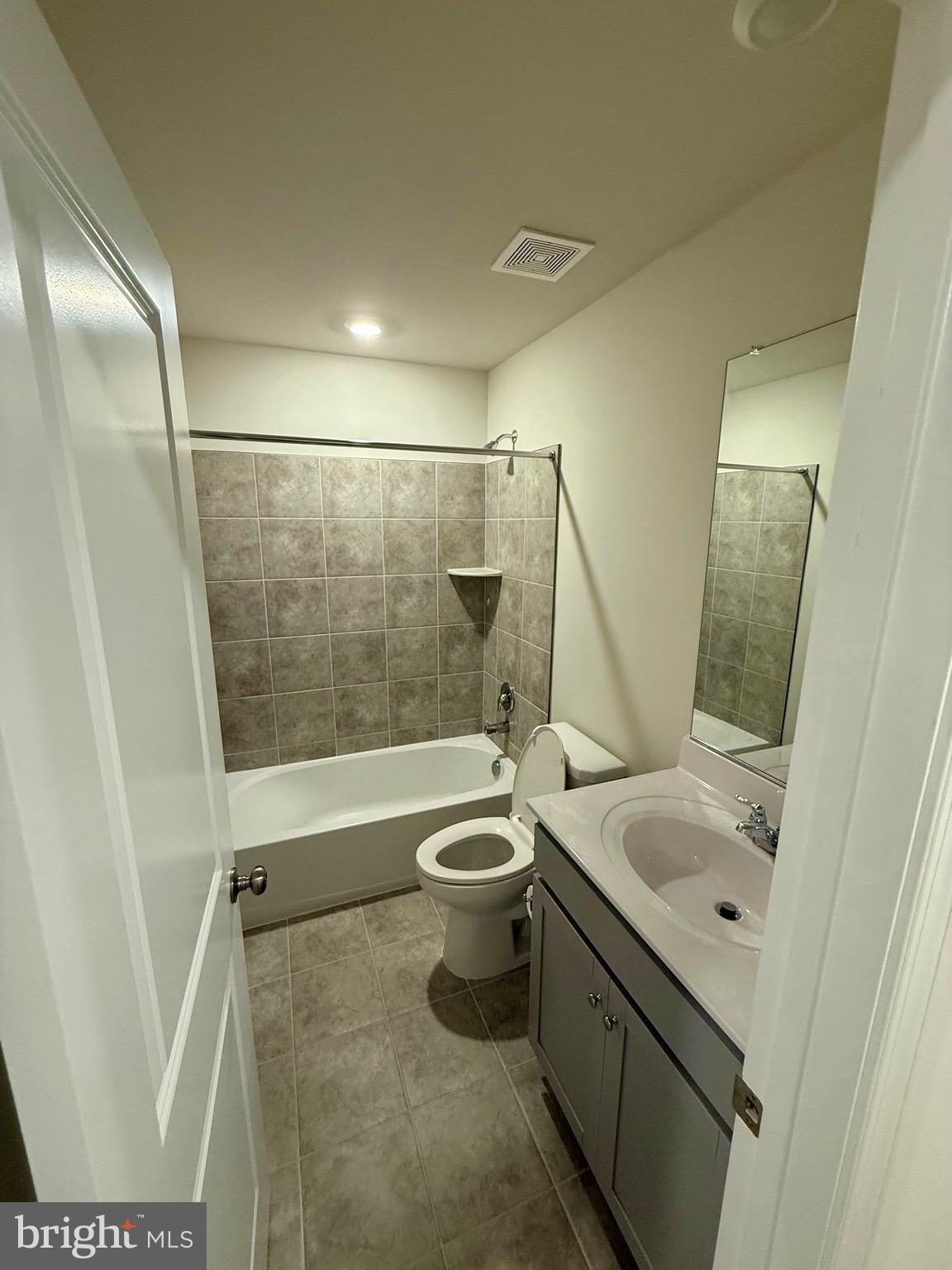 NORBORNE GLEBE - Residential Lease