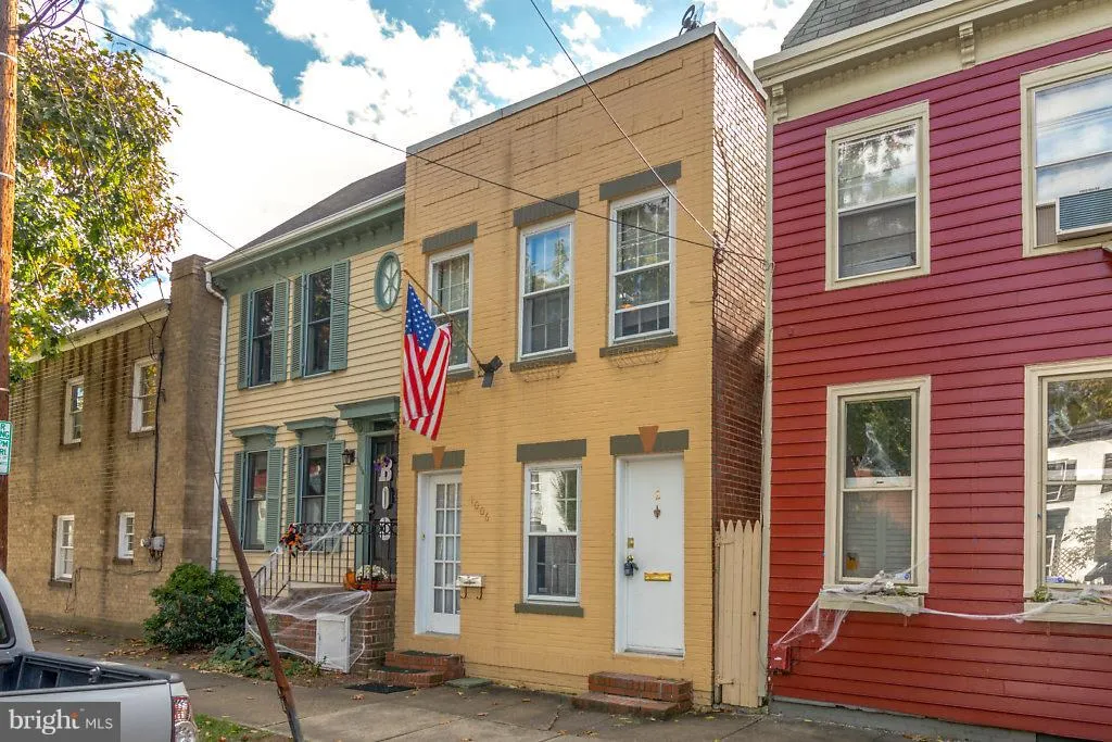 Additional image 2 of 1006 Oronoco Street Unit PATIO, Alexandria, VA 22314