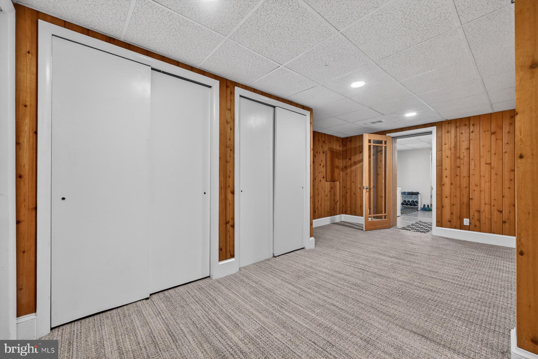 SOUTH RIVER SPRING LAKE - Residential