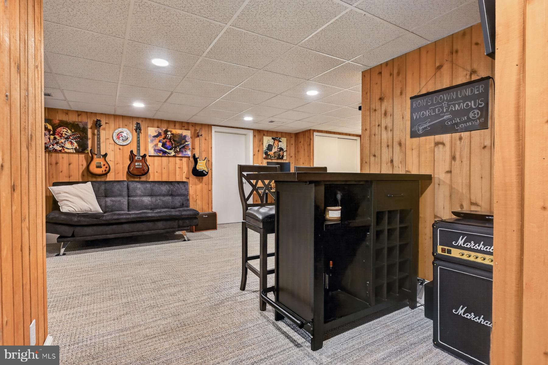 SOUTH RIVER SPRING LAKE - Residential