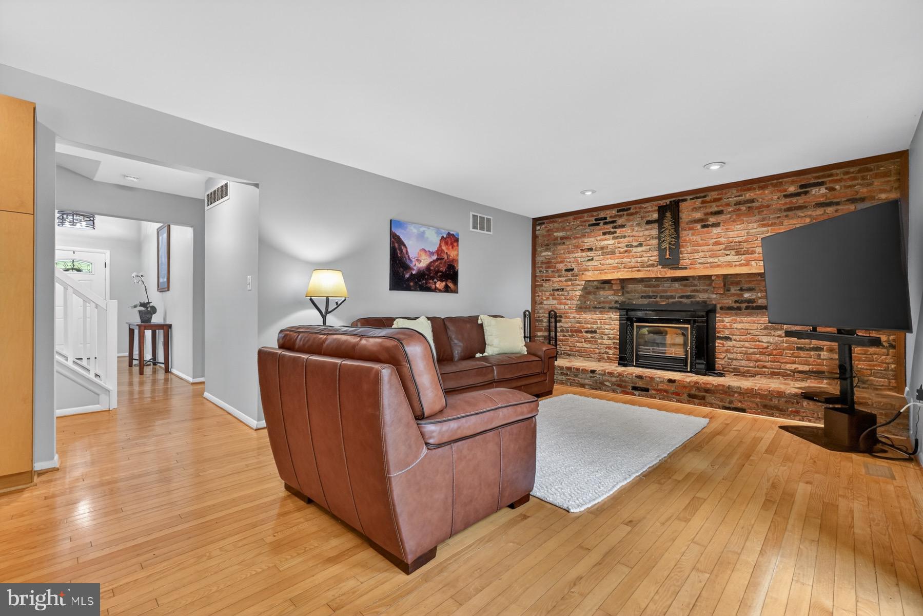 SOUTH RIVER SPRING LAKE - Residential