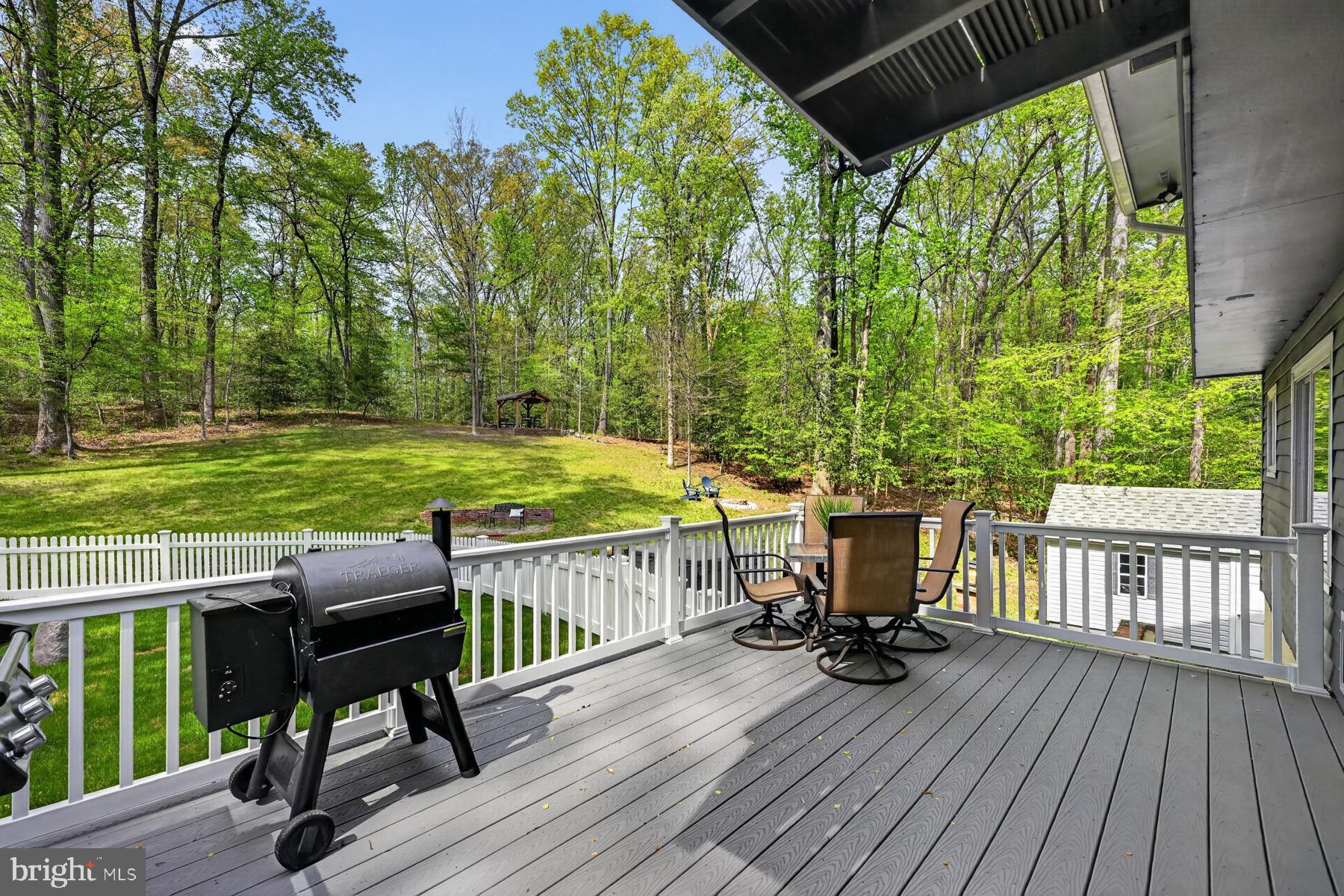 SOUTH RIVER SPRING LAKE - Residential