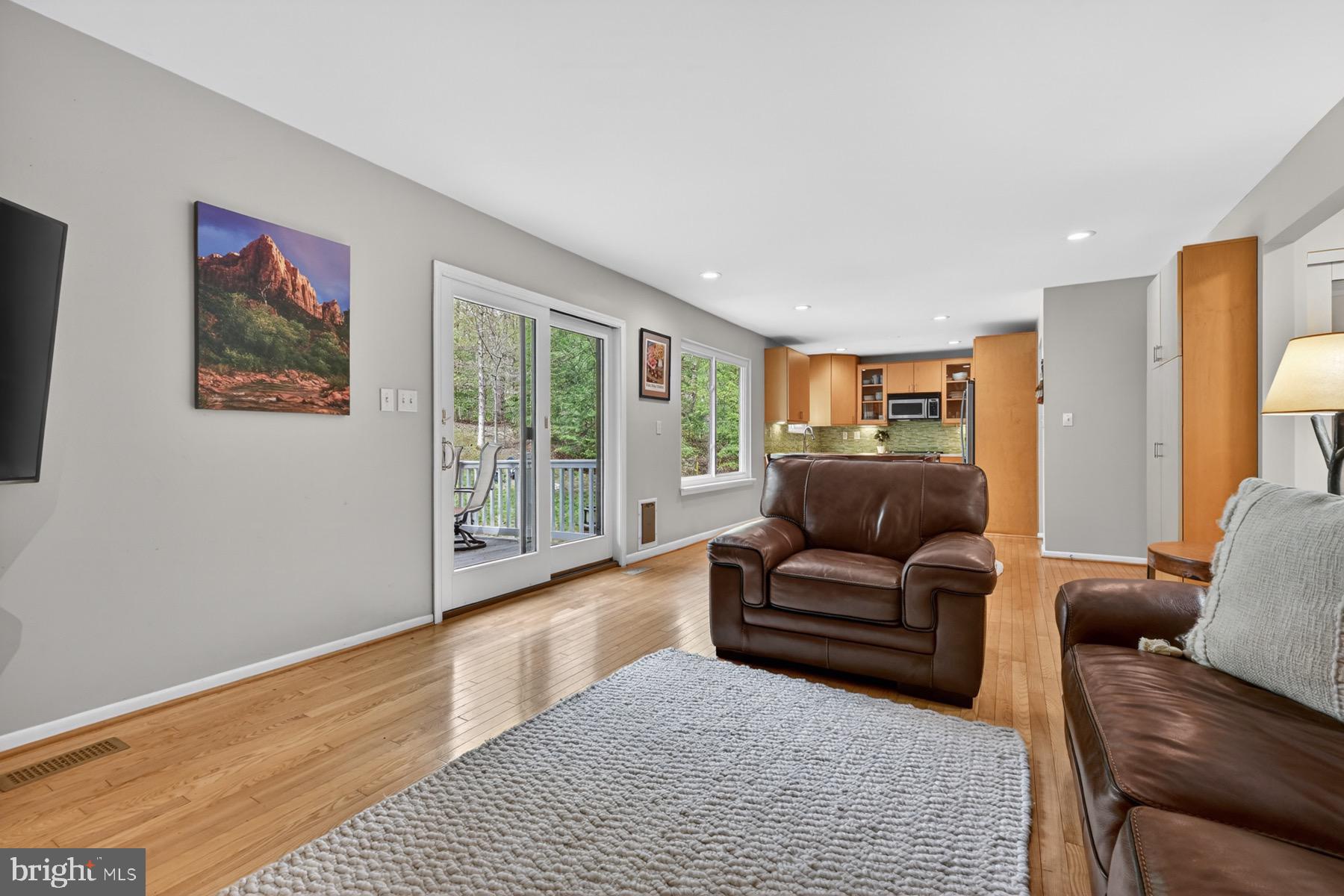 SOUTH RIVER SPRING LAKE - Residential