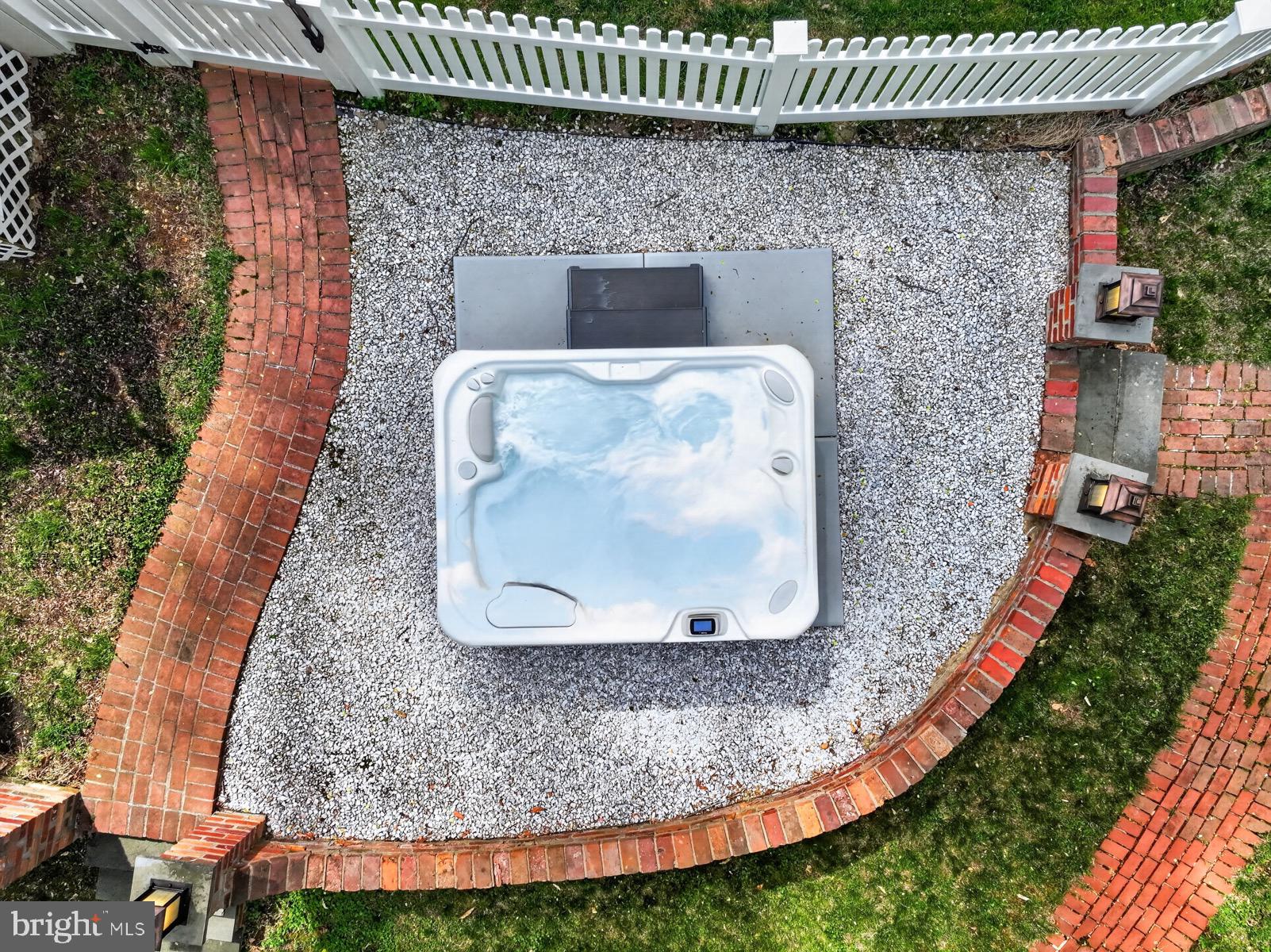 SOUTH RIVER SPRING LAKE - Residential