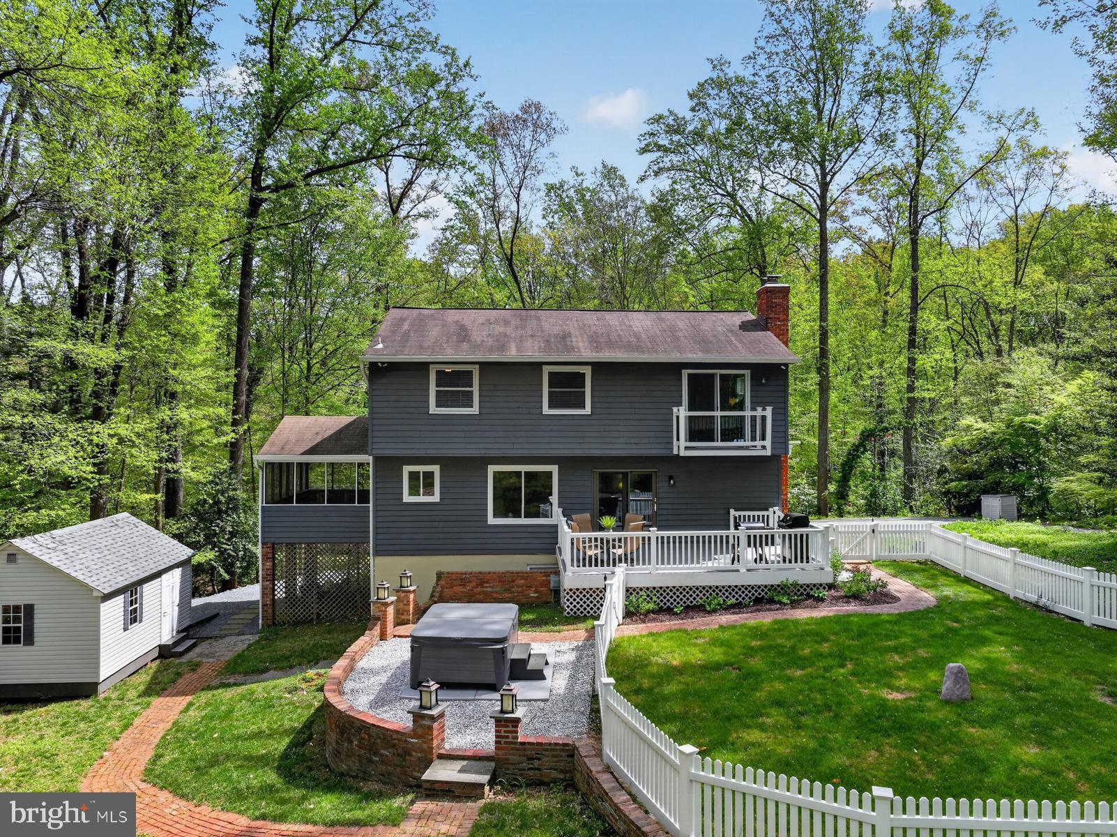 SOUTH RIVER SPRING LAKE - Residential