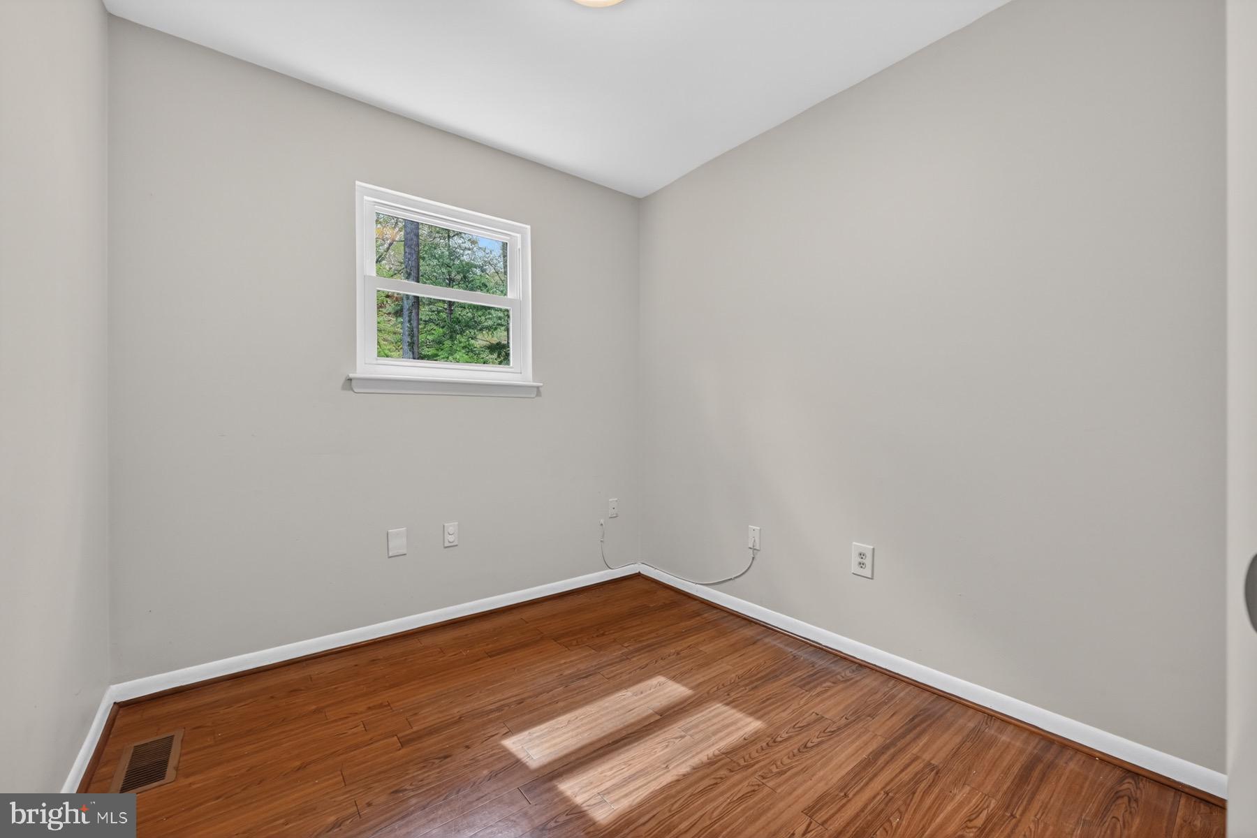 SOUTH RIVER SPRING LAKE - Residential