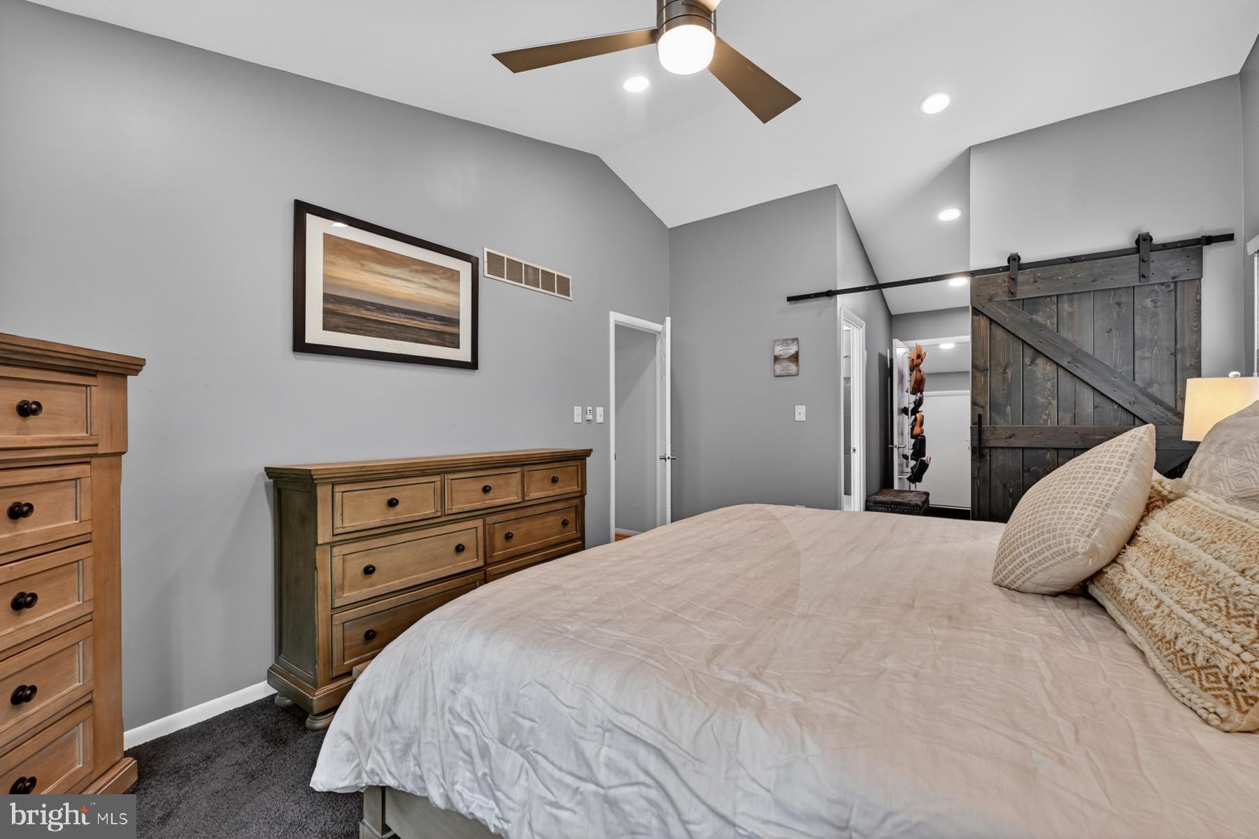 SOUTH RIVER SPRING LAKE - Residential