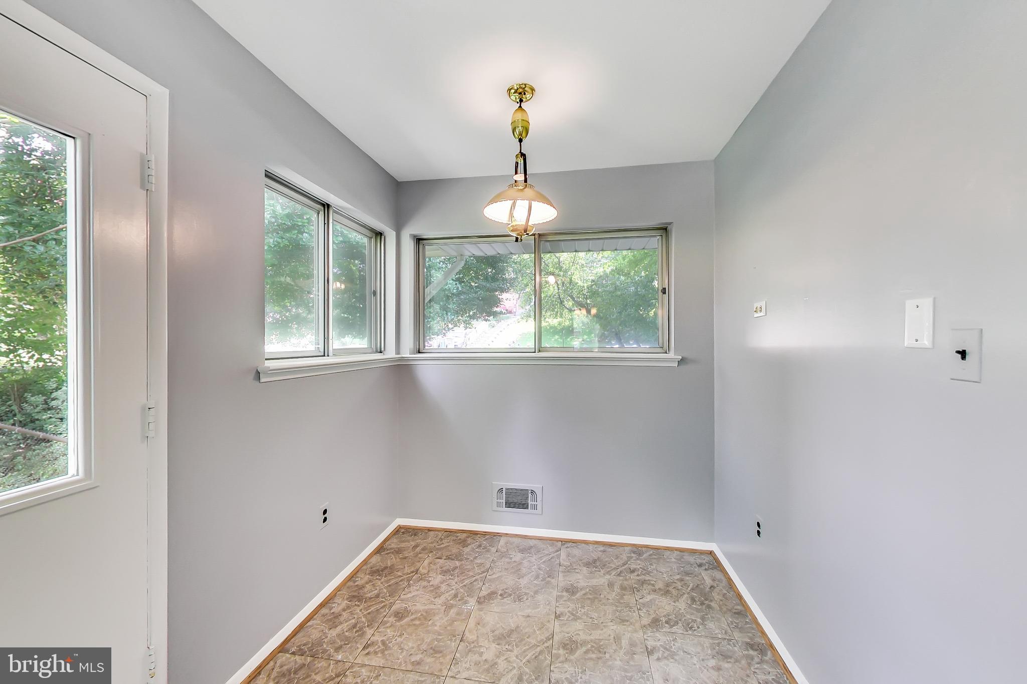 WESTVIEW HILLS - Residential