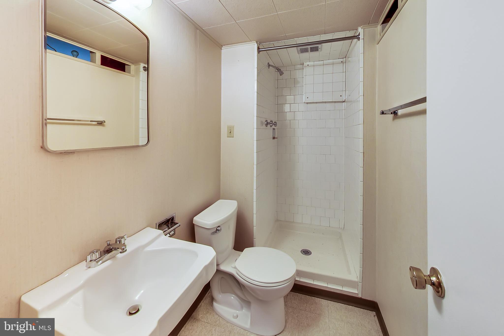 WESTVIEW HILLS - Residential