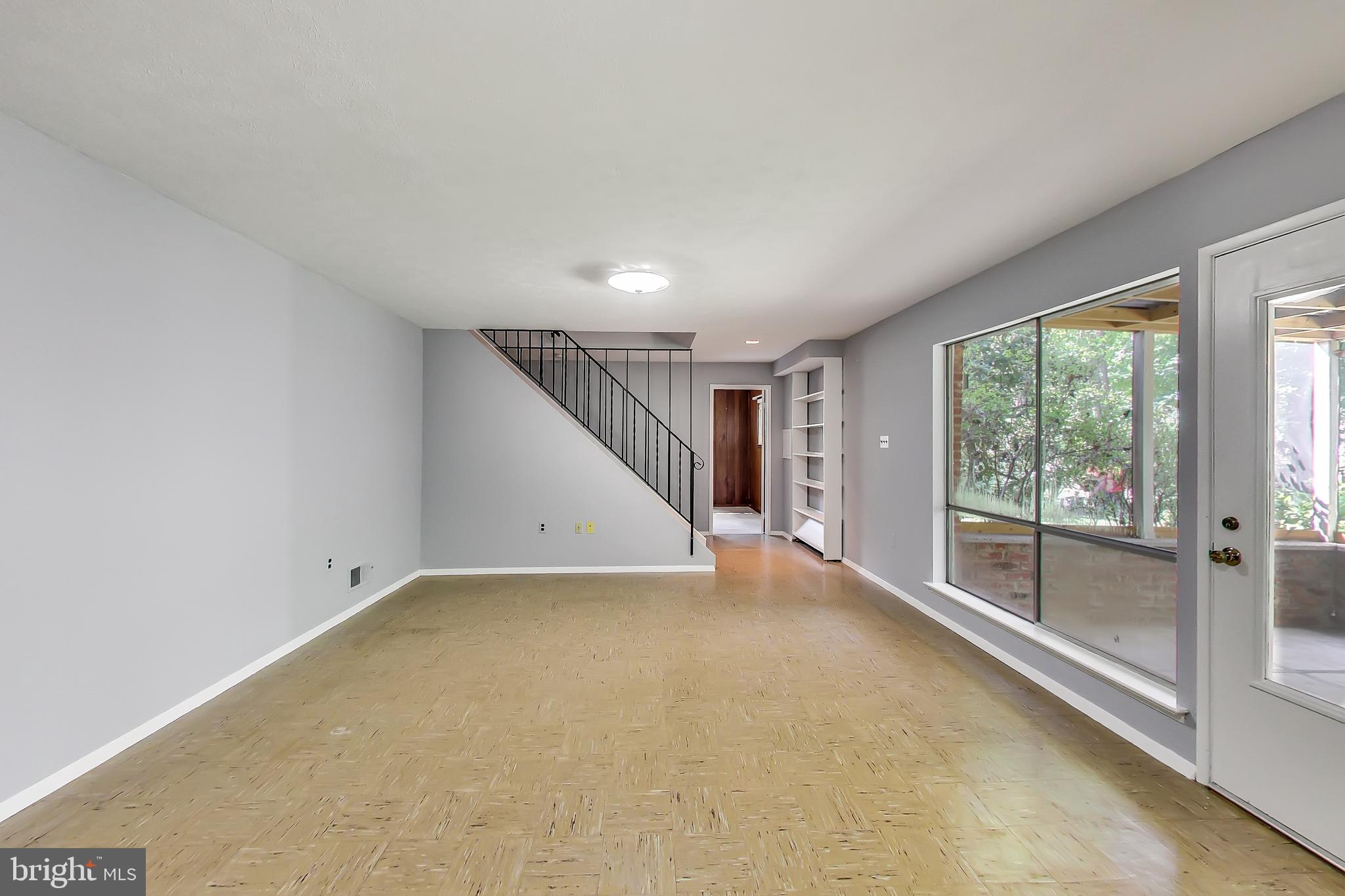 WESTVIEW HILLS - Residential