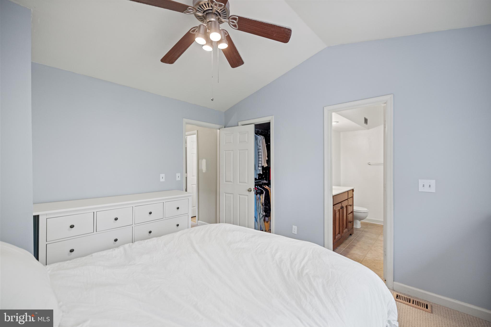 KINGSTOWNE - Residential Lease