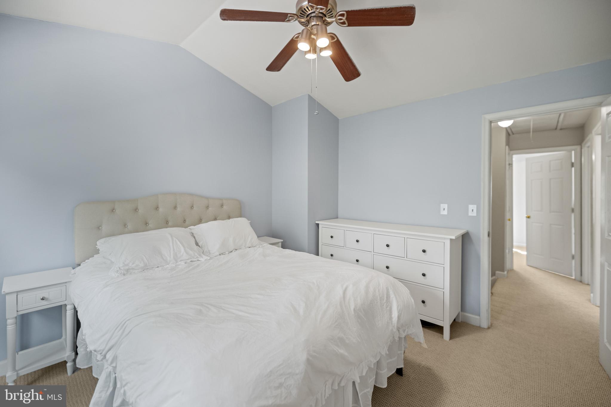 KINGSTOWNE - Residential Lease