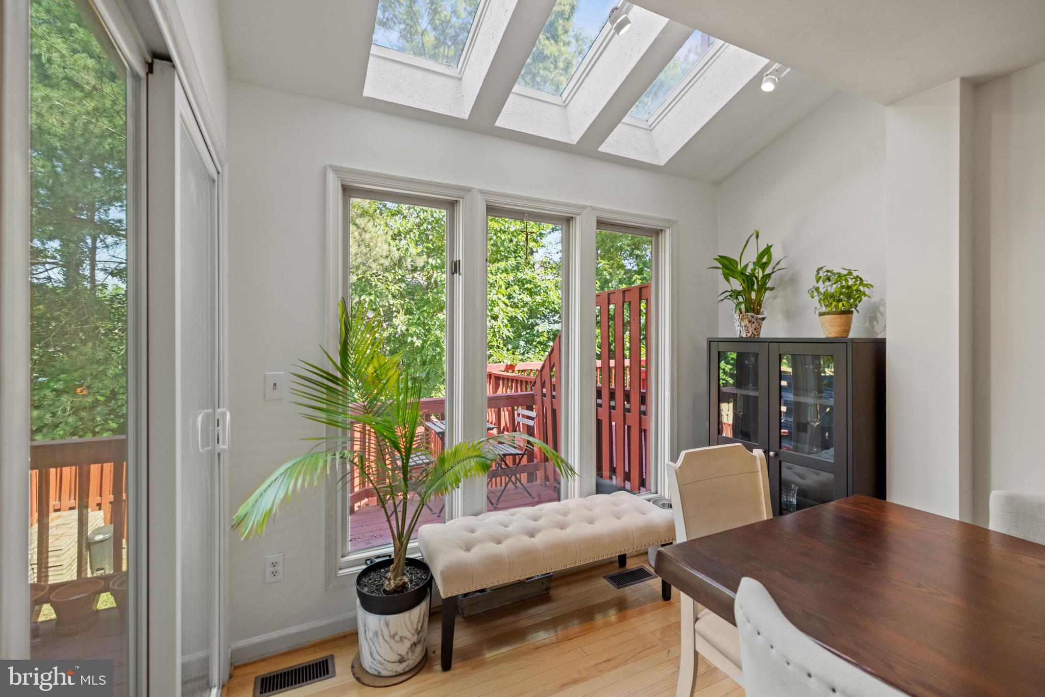 KINGSTOWNE - Residential Lease