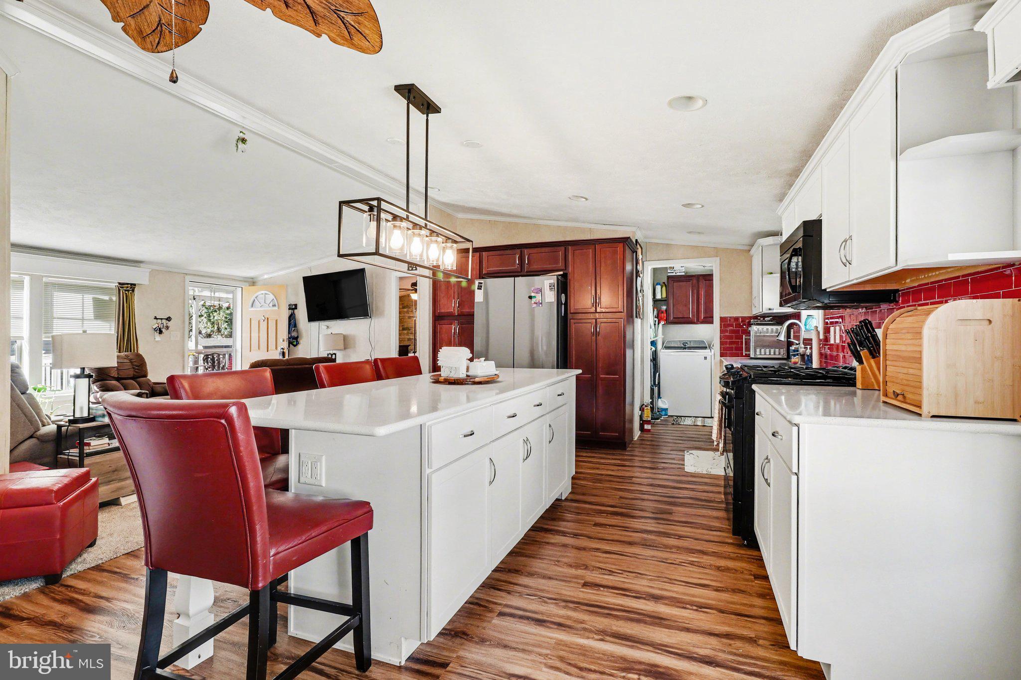 NORTH RIDGE ACRES - Residential