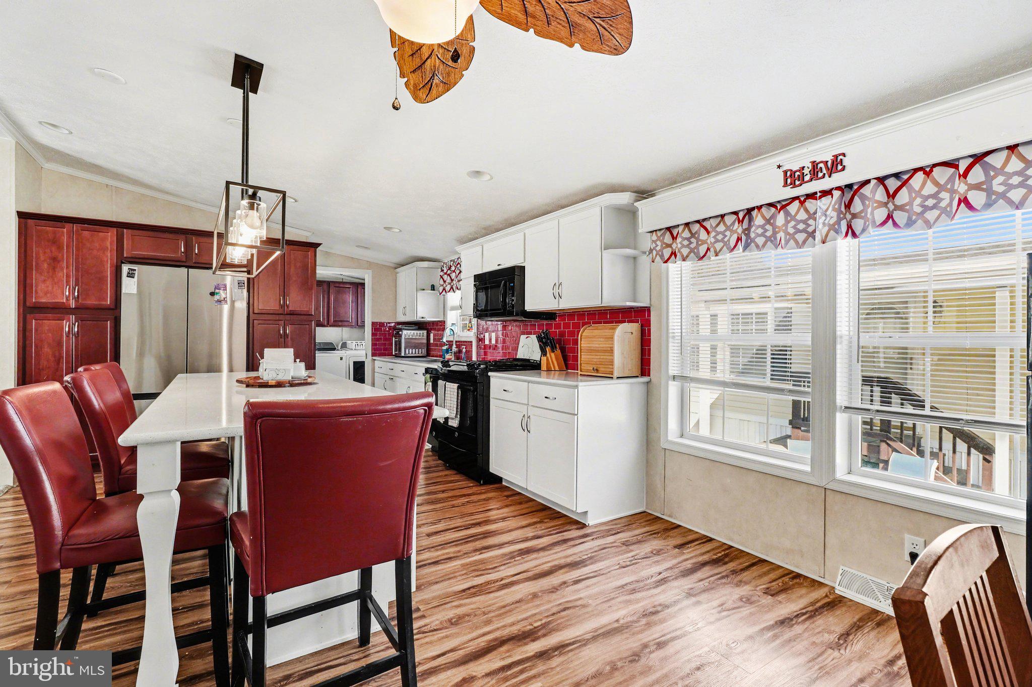 NORTH RIDGE ACRES - Residential