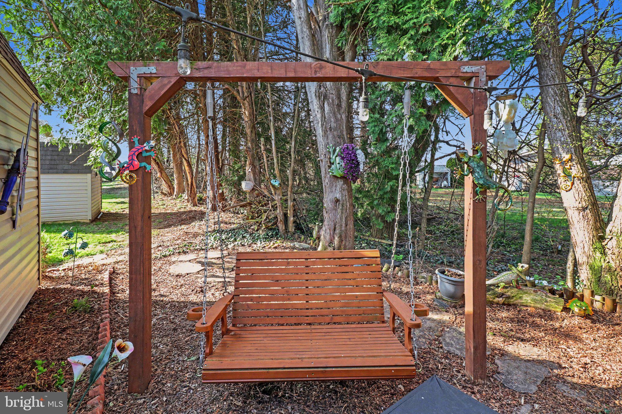 NORTH RIDGE ACRES - Residential