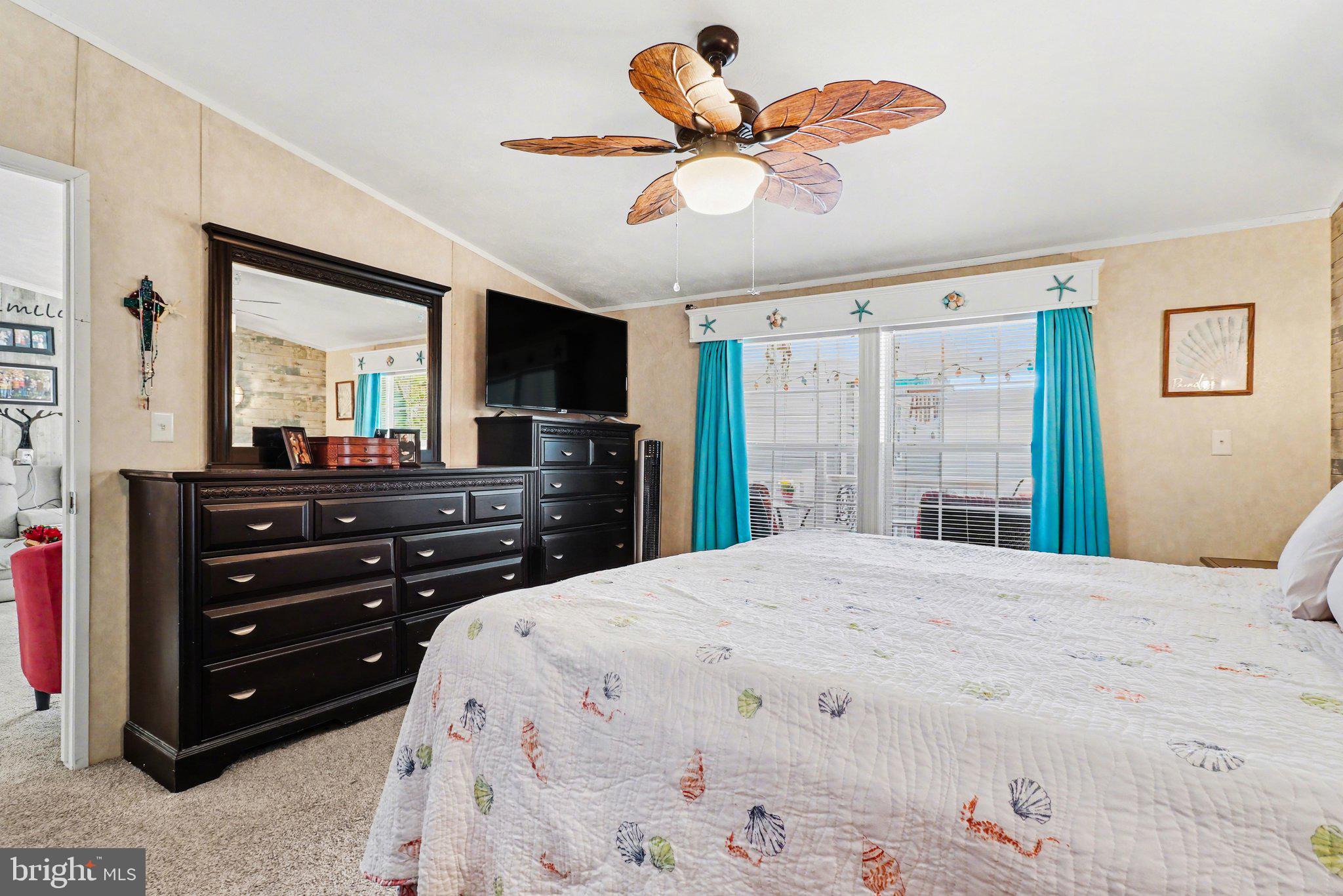 NORTH RIDGE ACRES - Residential