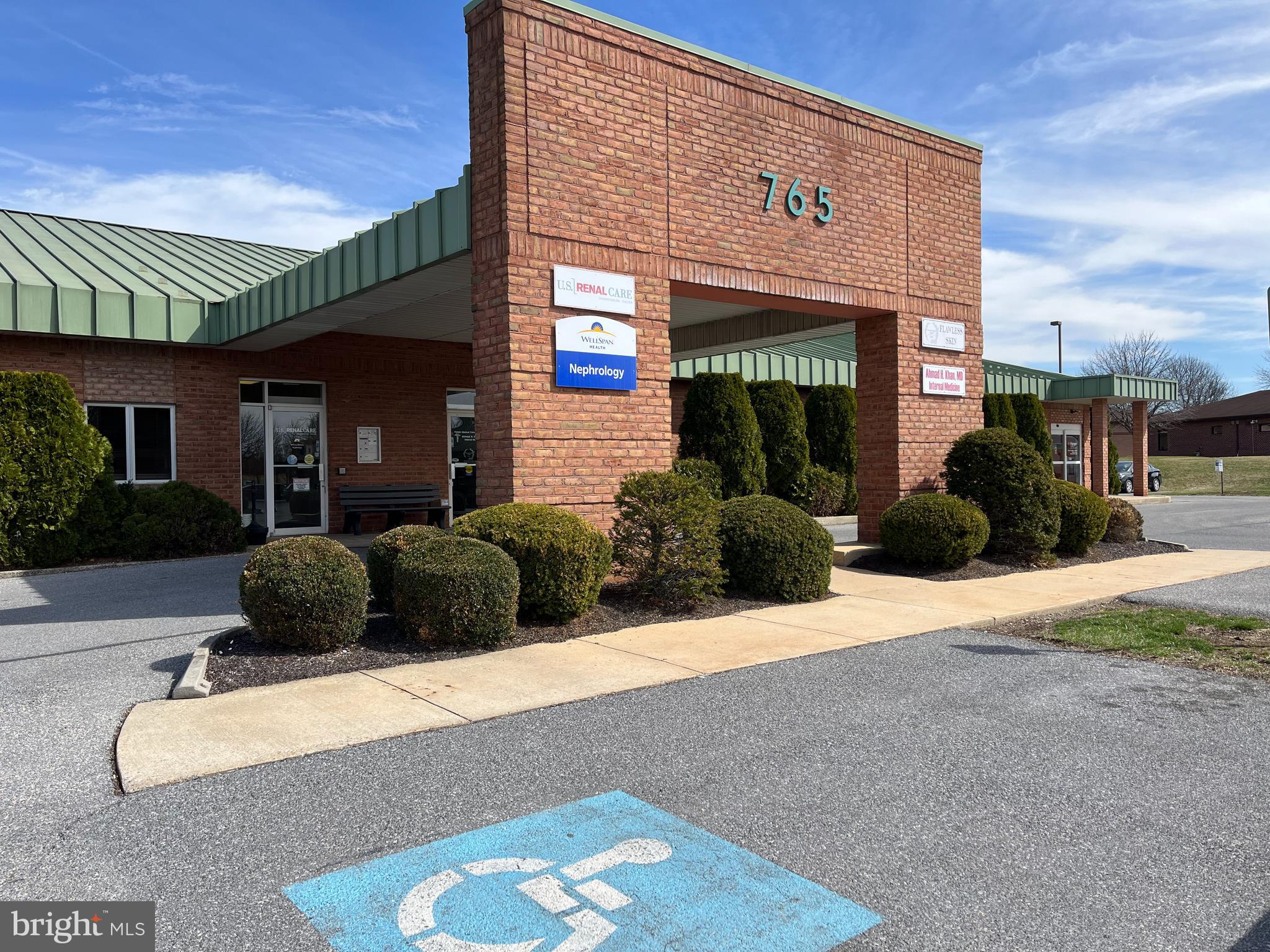 PARK FIFTH AVENUE - Commercial Sale